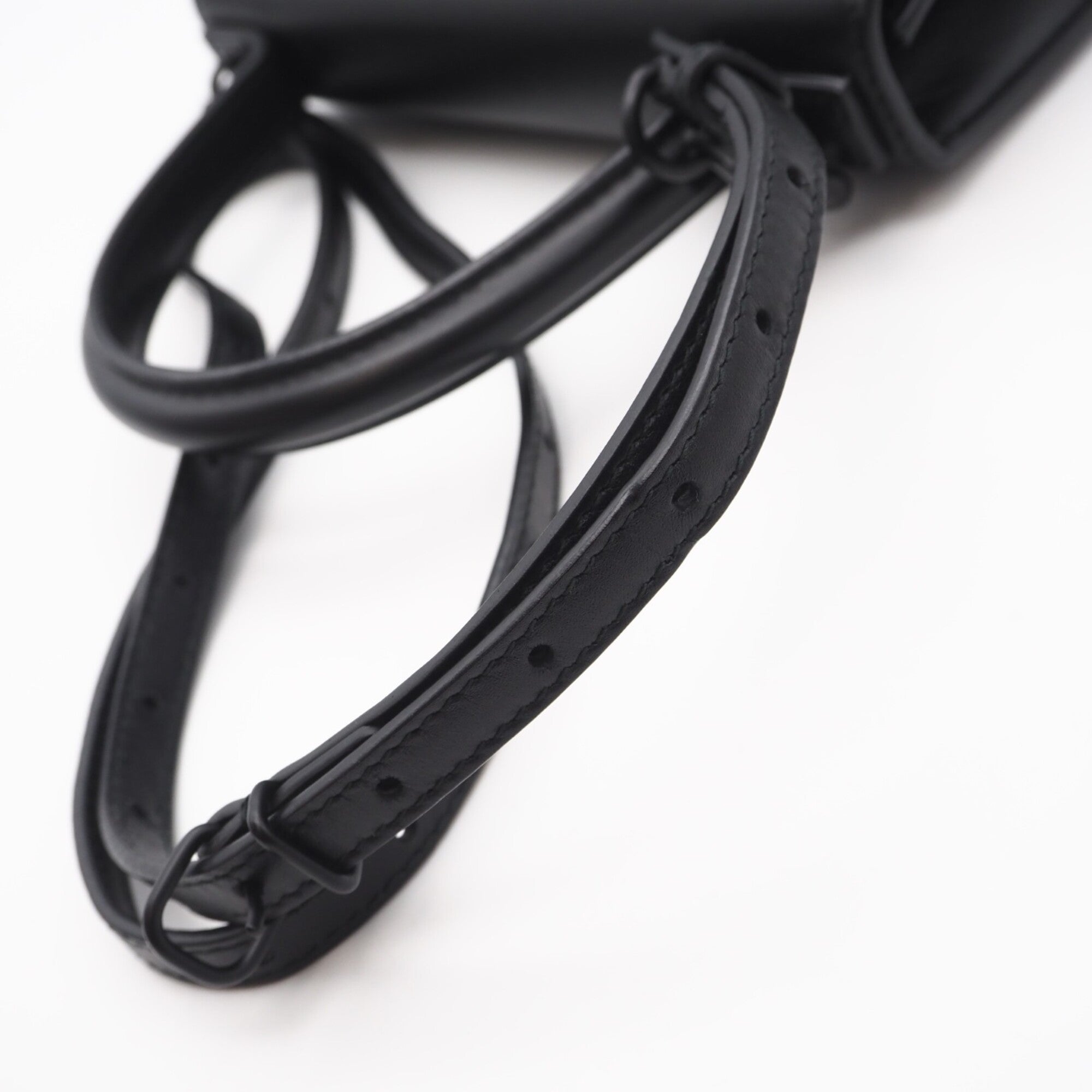 Balenciaga Black Leather Handbag (Pre-Owned)