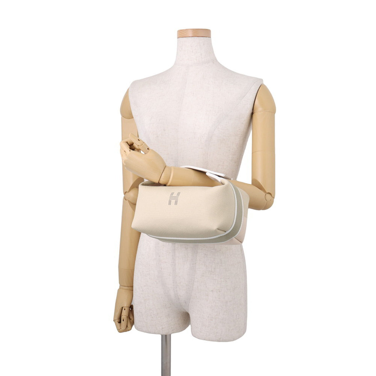Hermes Natural Canvas Handbag Pouch (Pre-Owned)