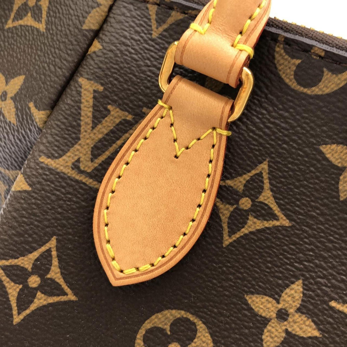 Louis Vuitton Brown Coated Canvas Handbag (Pre-Owned)