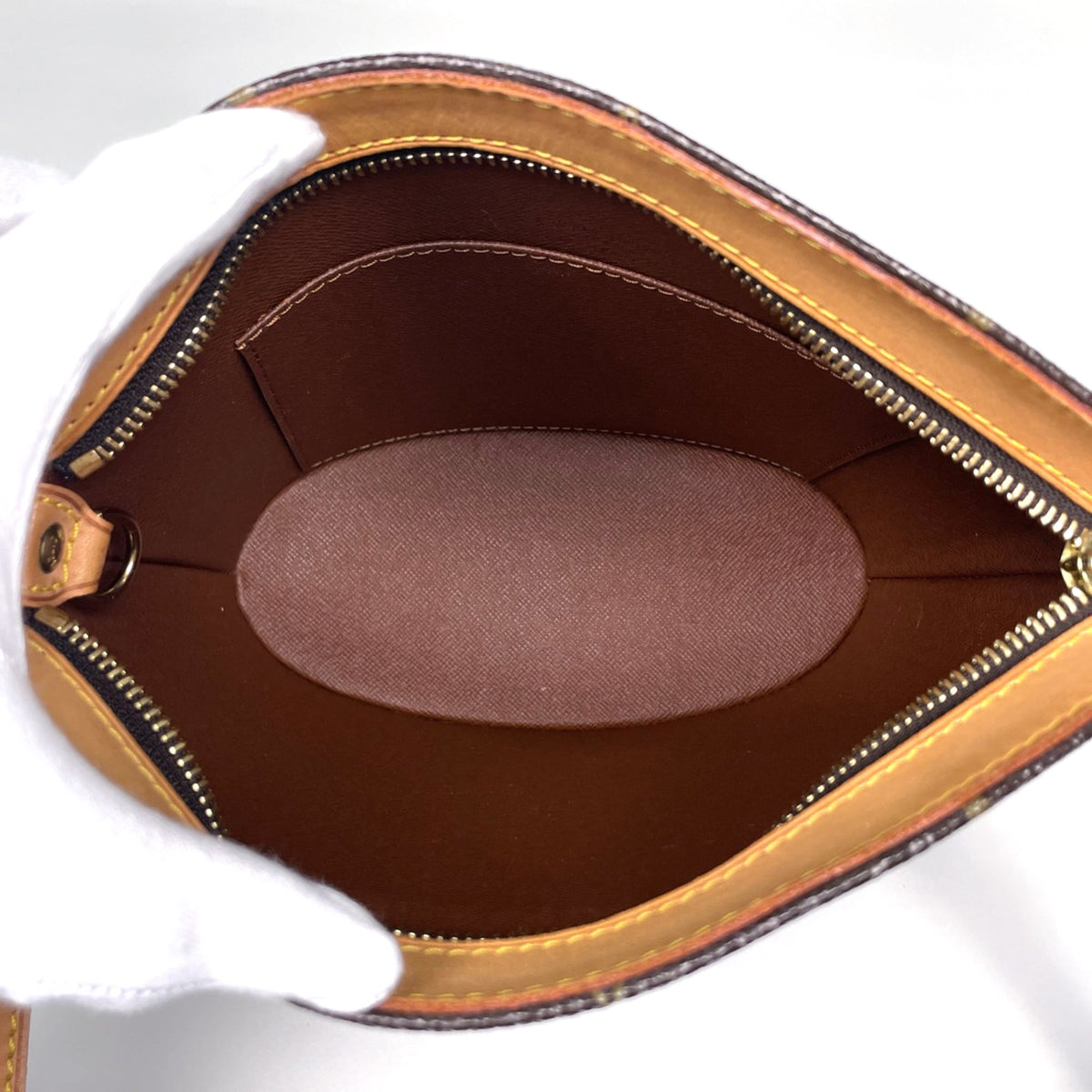 Louis Vuitton Brown Monogram Shoulder Bag (Pre-Owned)