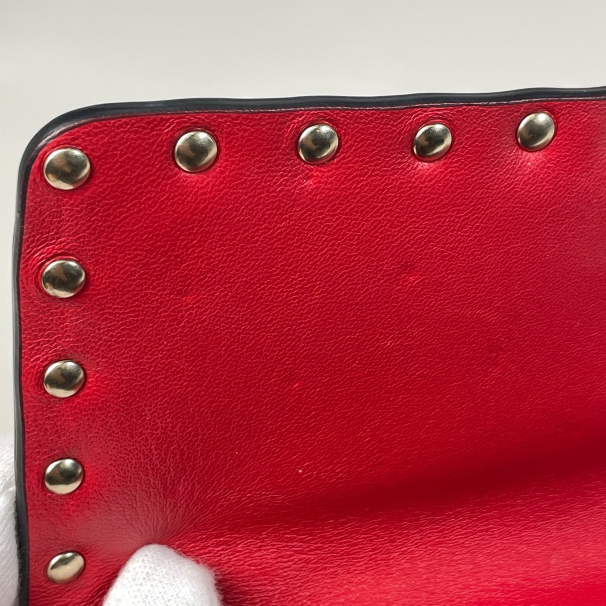 Valentino Garavani Red Color Leather Handbag Shoulder Bag (Pre-Owned)