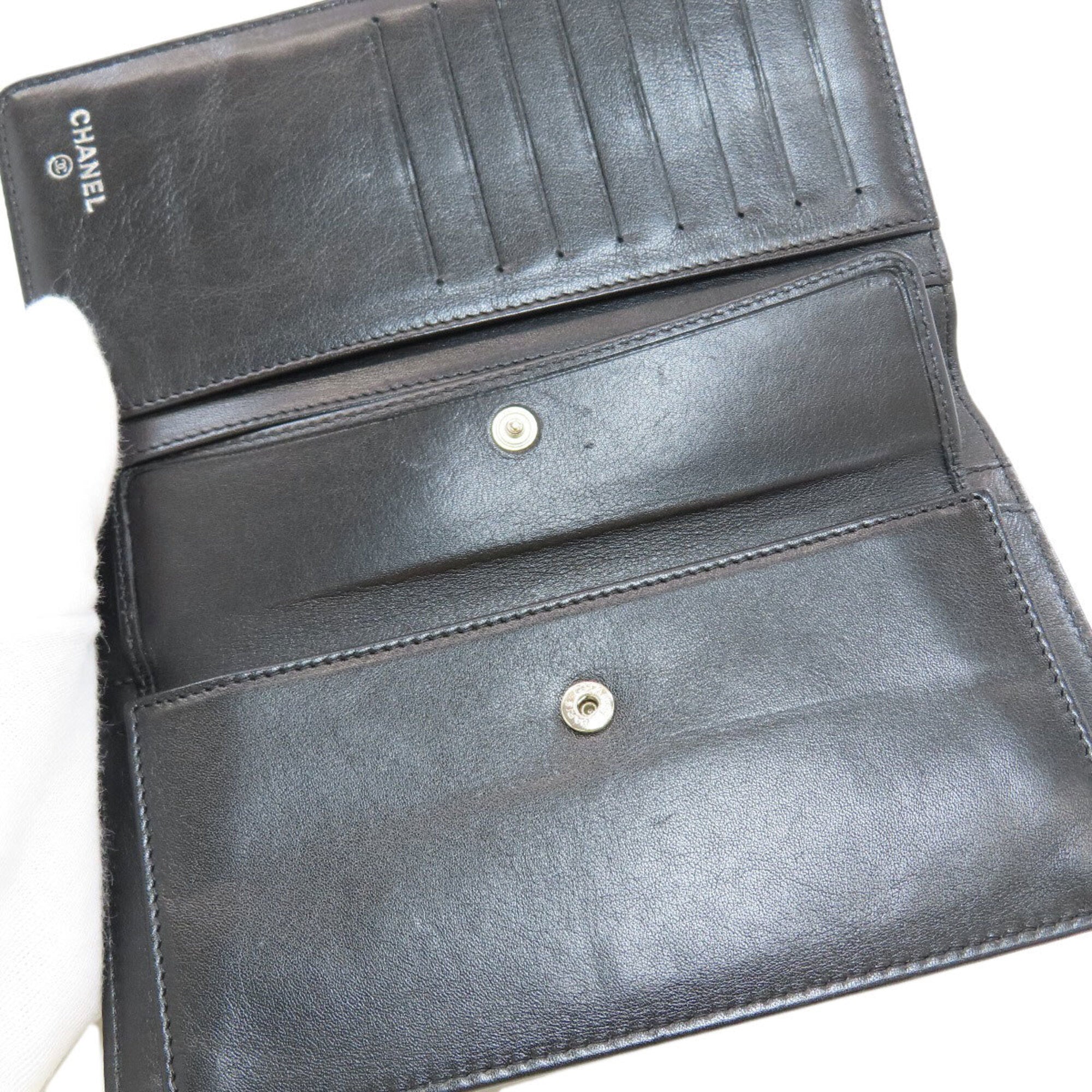 Chanel Black Leather Long Wallet (Bi-Fold) (Pre-Owned)