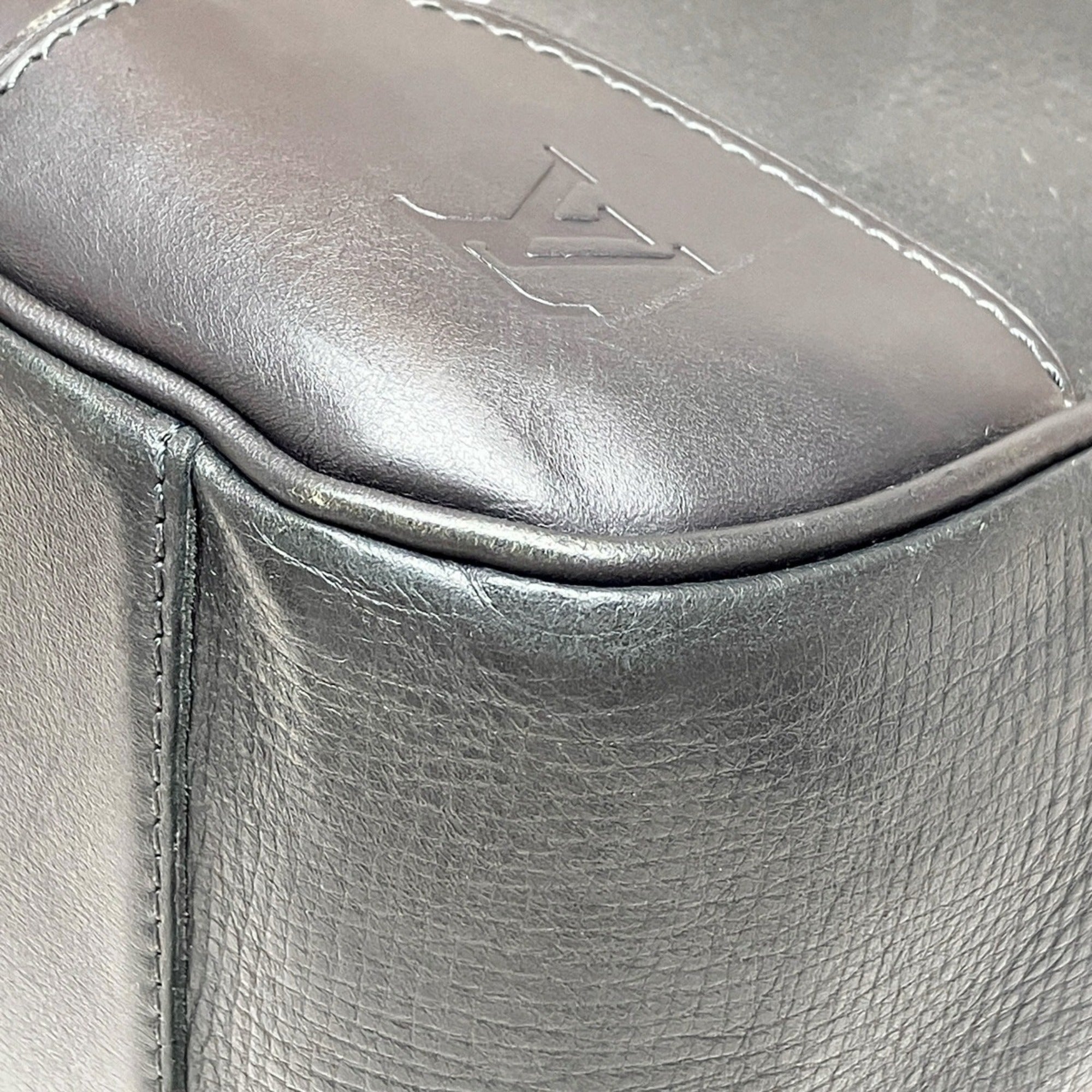 Louis Vuitton Black Utah Leather Briefcase (Pre-Owned)