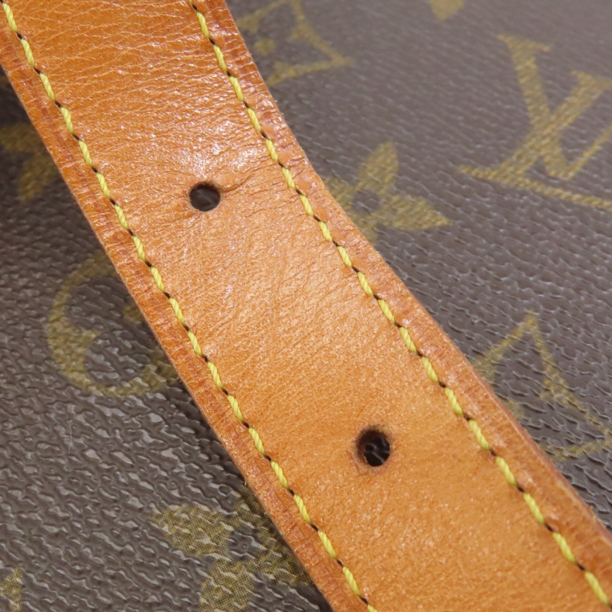 Louis Vuitton Brown Monogram Monogram Shoulder Bag (Pre-Owned)