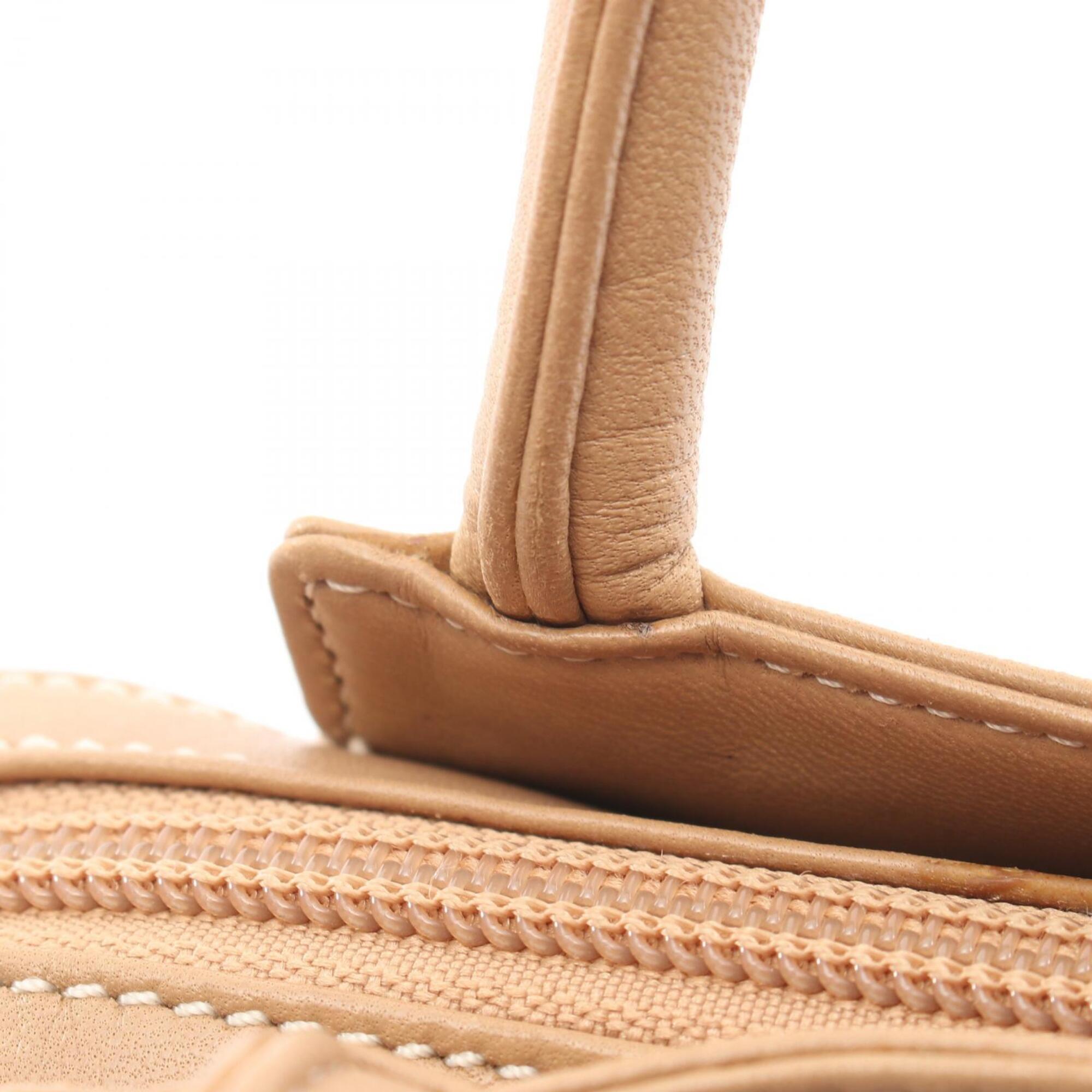 Loewe Beige Leather Handbag (Pre-Owned)