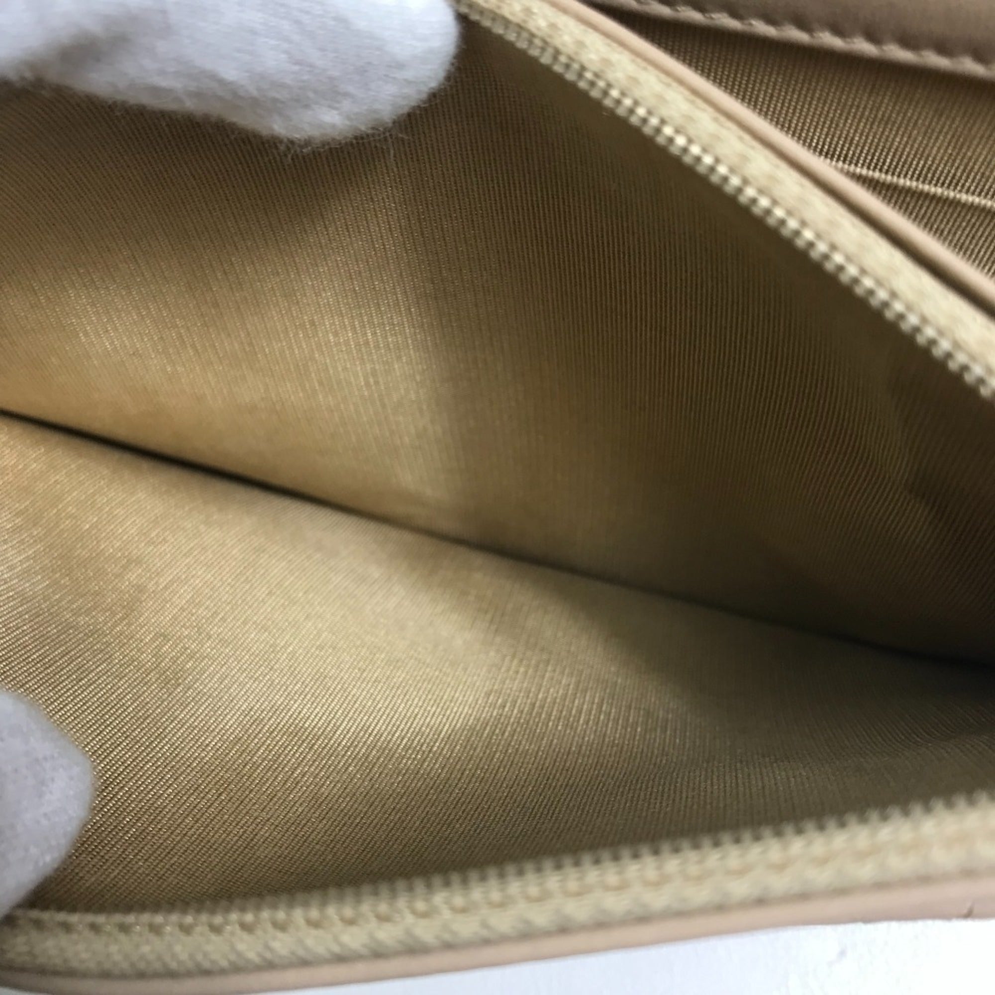 Chanel Beige Leather Chain/Shoulder Wallet (Pre-Owned)