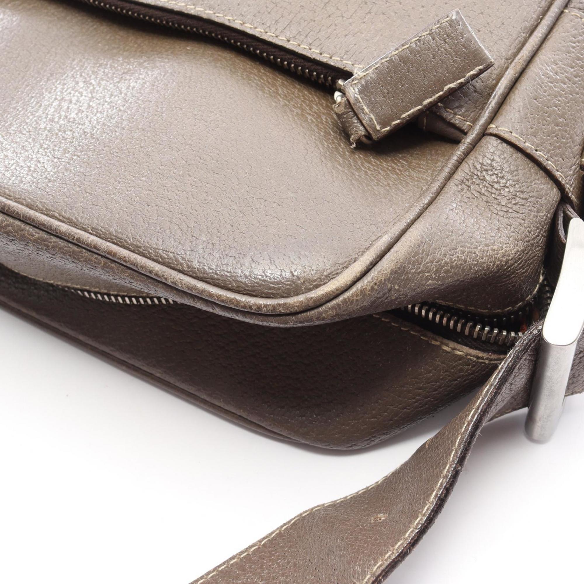Prada Brown Leather Shoulder Bag (Pre-Owned)