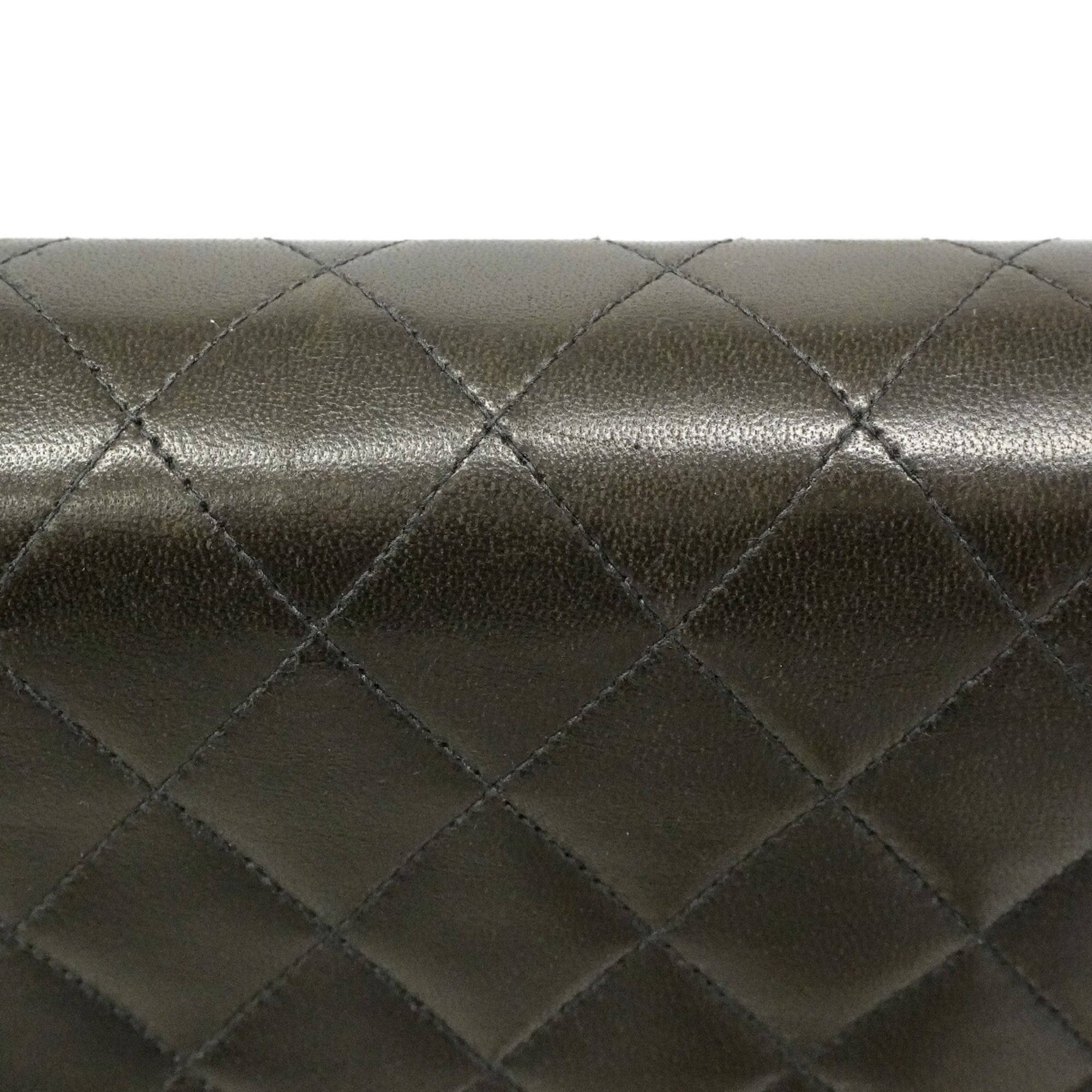 Chanel Black Leather Shoulder Bag (Pre-Owned)