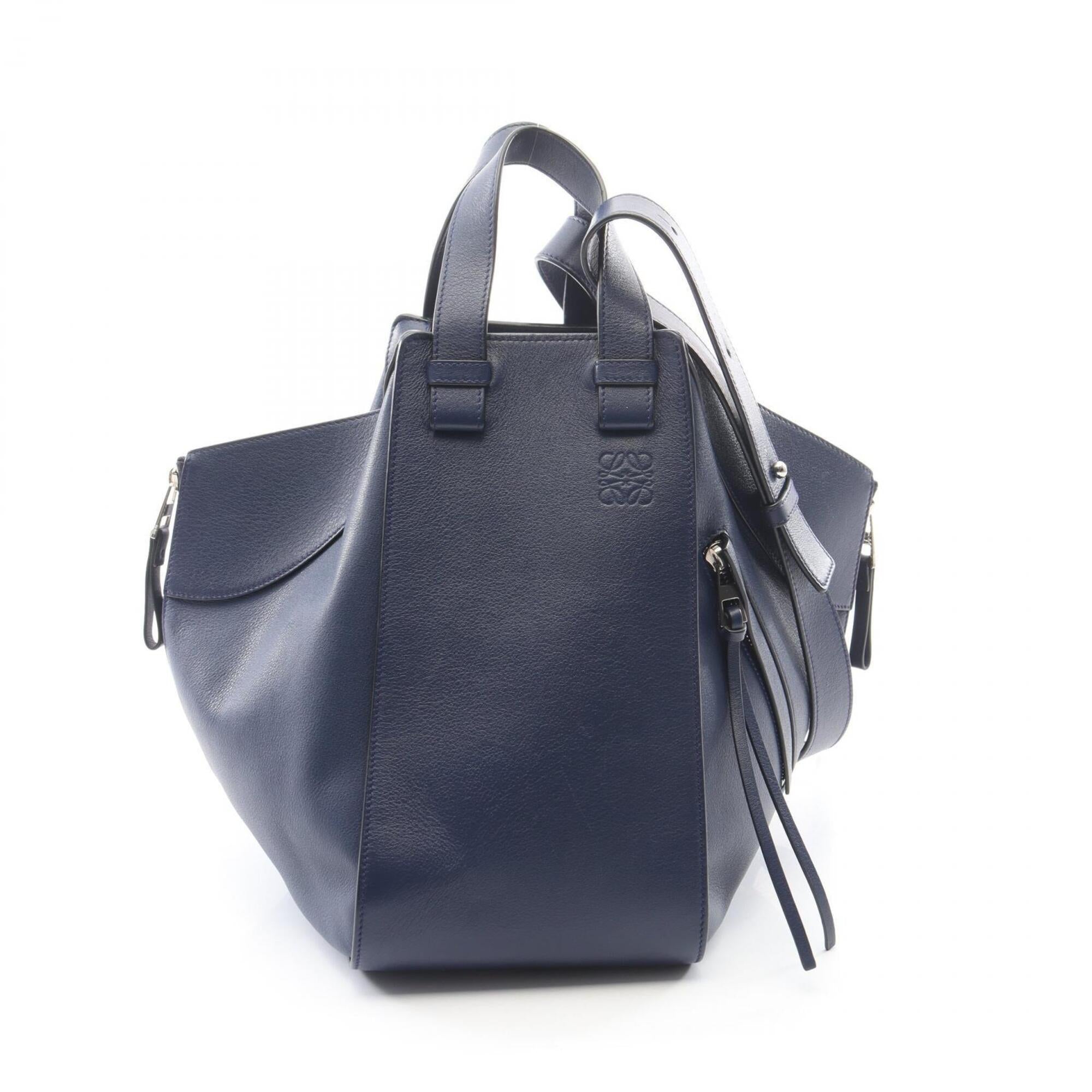 Loewe Navy Leather Handbag (Pre-Owned)
