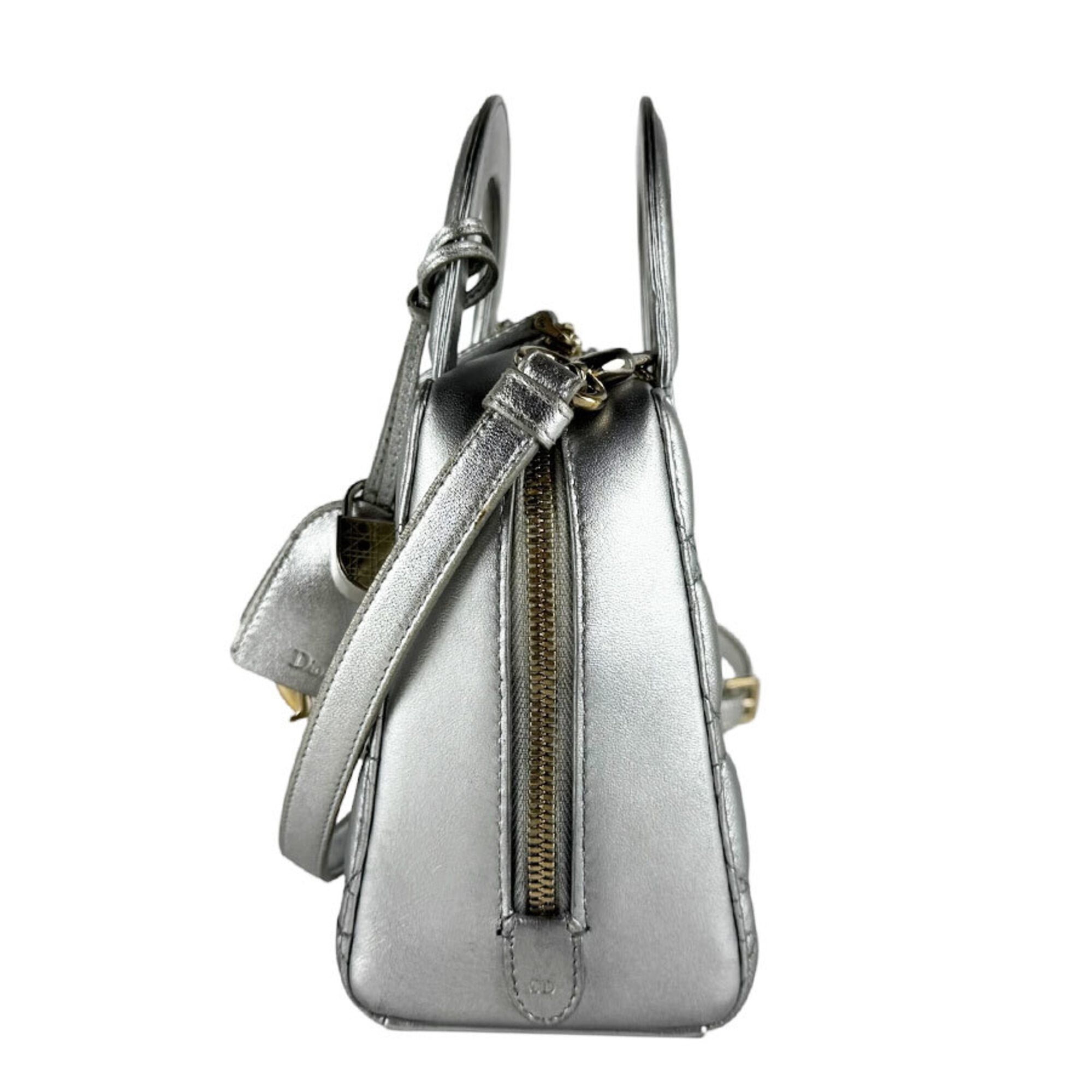 Christian Dior Silver Leather Shoulder Bag (Pre-Owned)