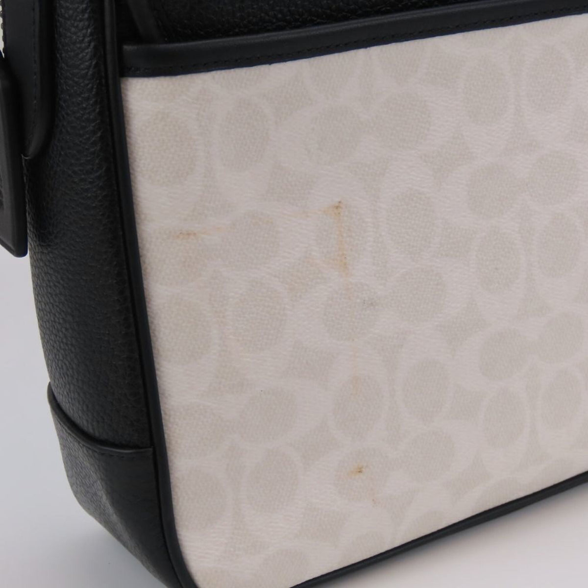 Coach Black White Leather Pvc Shoulder Bag (Pre-Owned)