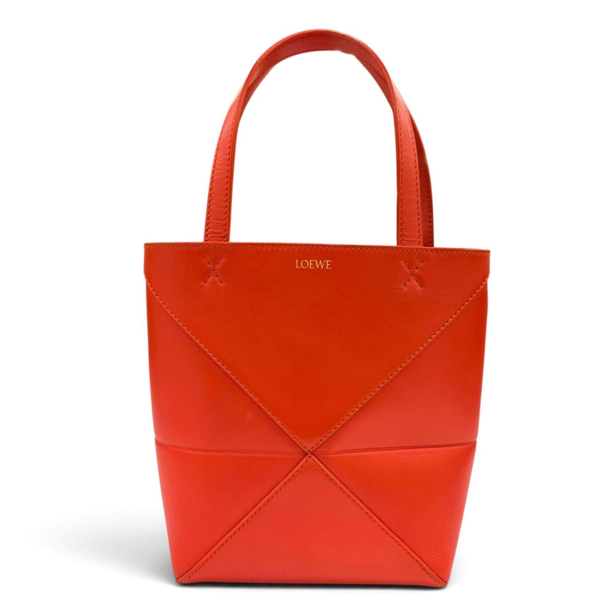 Loewe Red Color Leather Handbag Shoulder Bag (Pre-Owned)