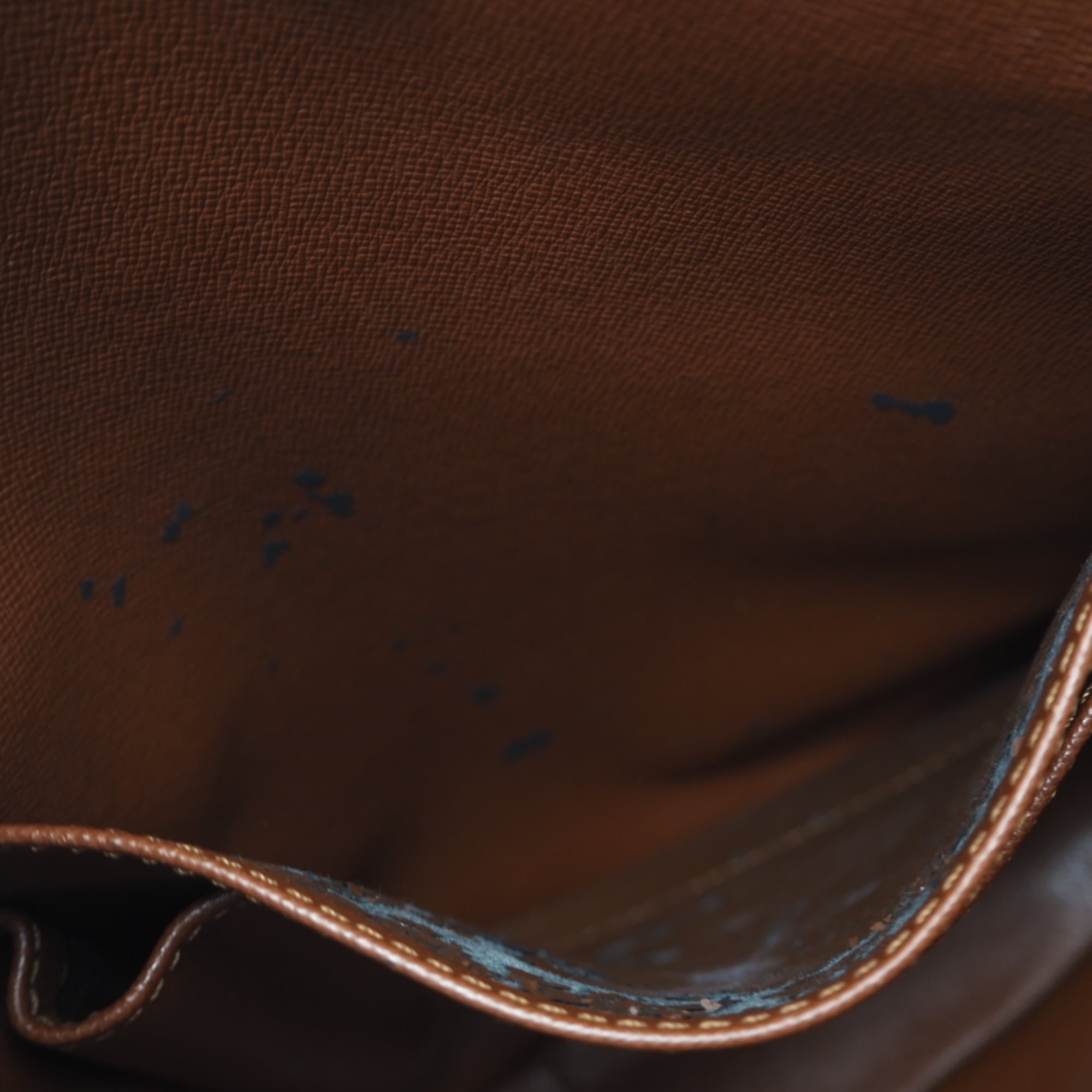 Louis Vuitton Brown Monogram Monogram Briefcase (Pre-Owned)