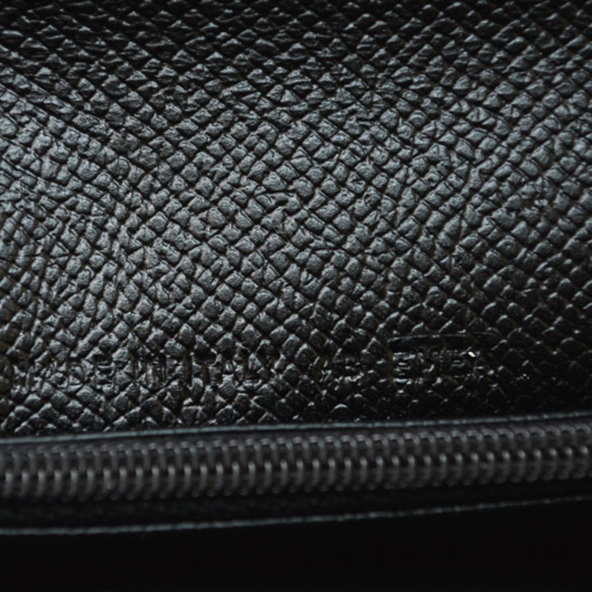 Bvlgari Black Leather Long Wallet (Bi-Fold) (Pre-Owned)