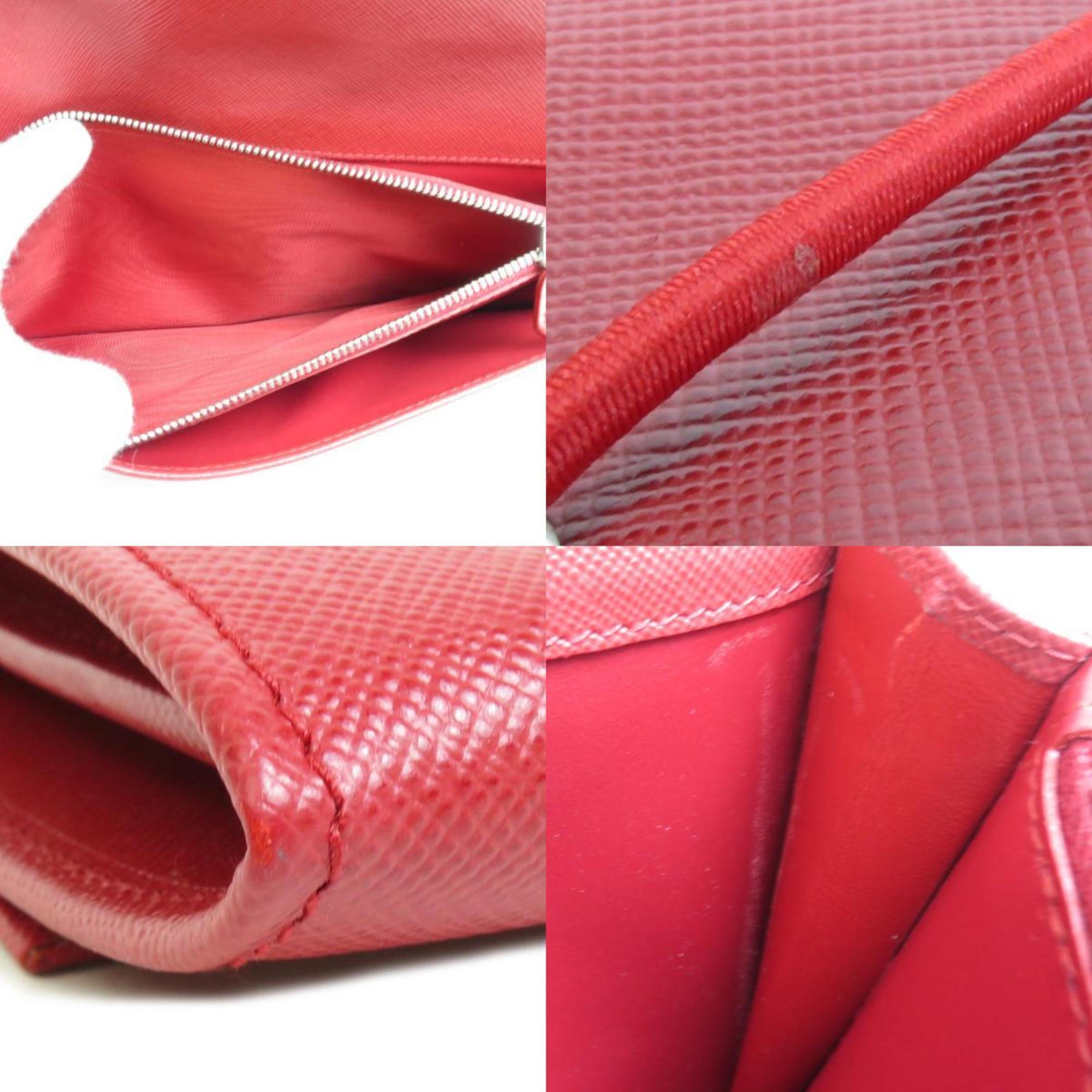 Prada Red Color Leather Long Wallet (Bi-Fold) (Pre-Owned)