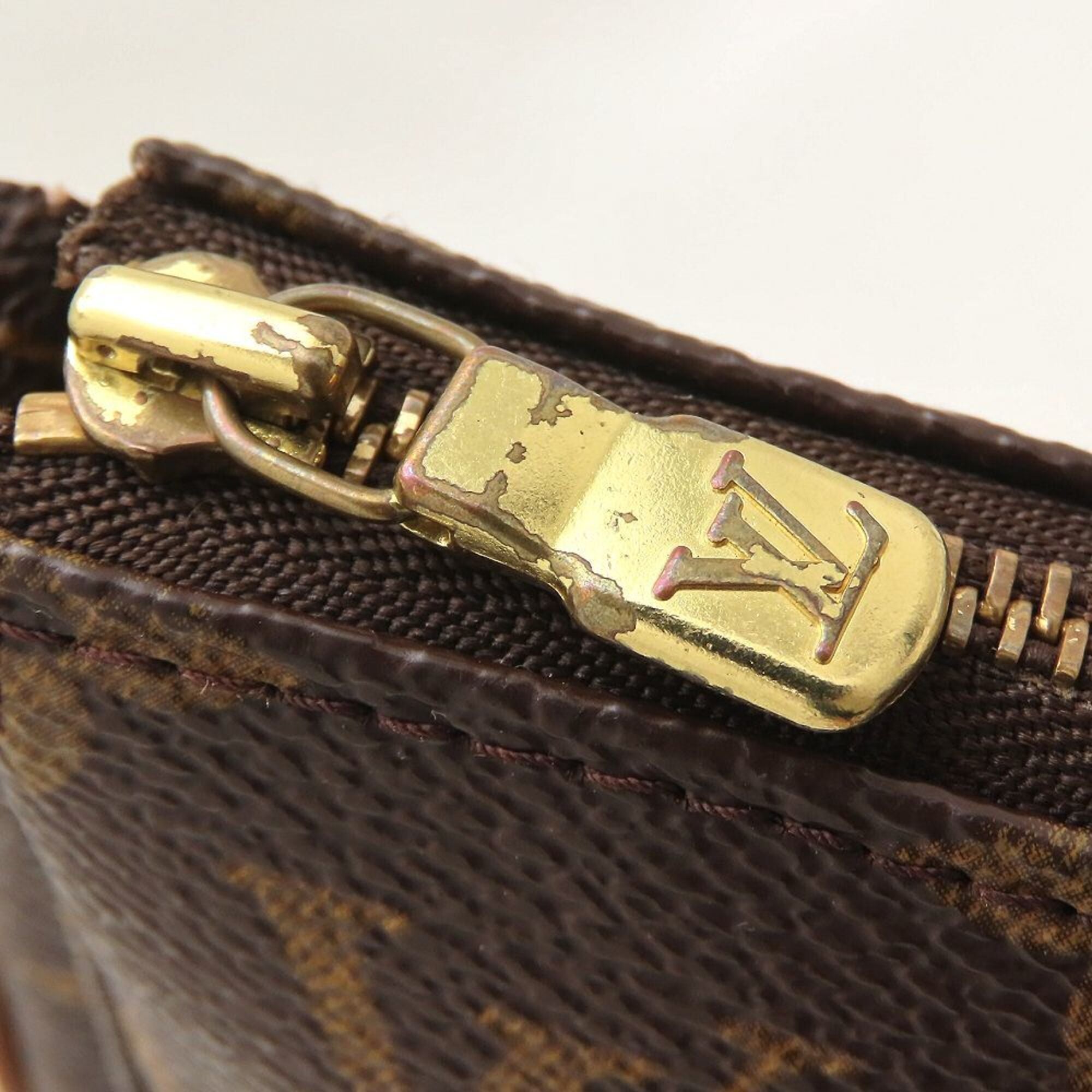 Louis Vuitton Brown Monogram Monogram Handbag Pochette (Pre-Owned)