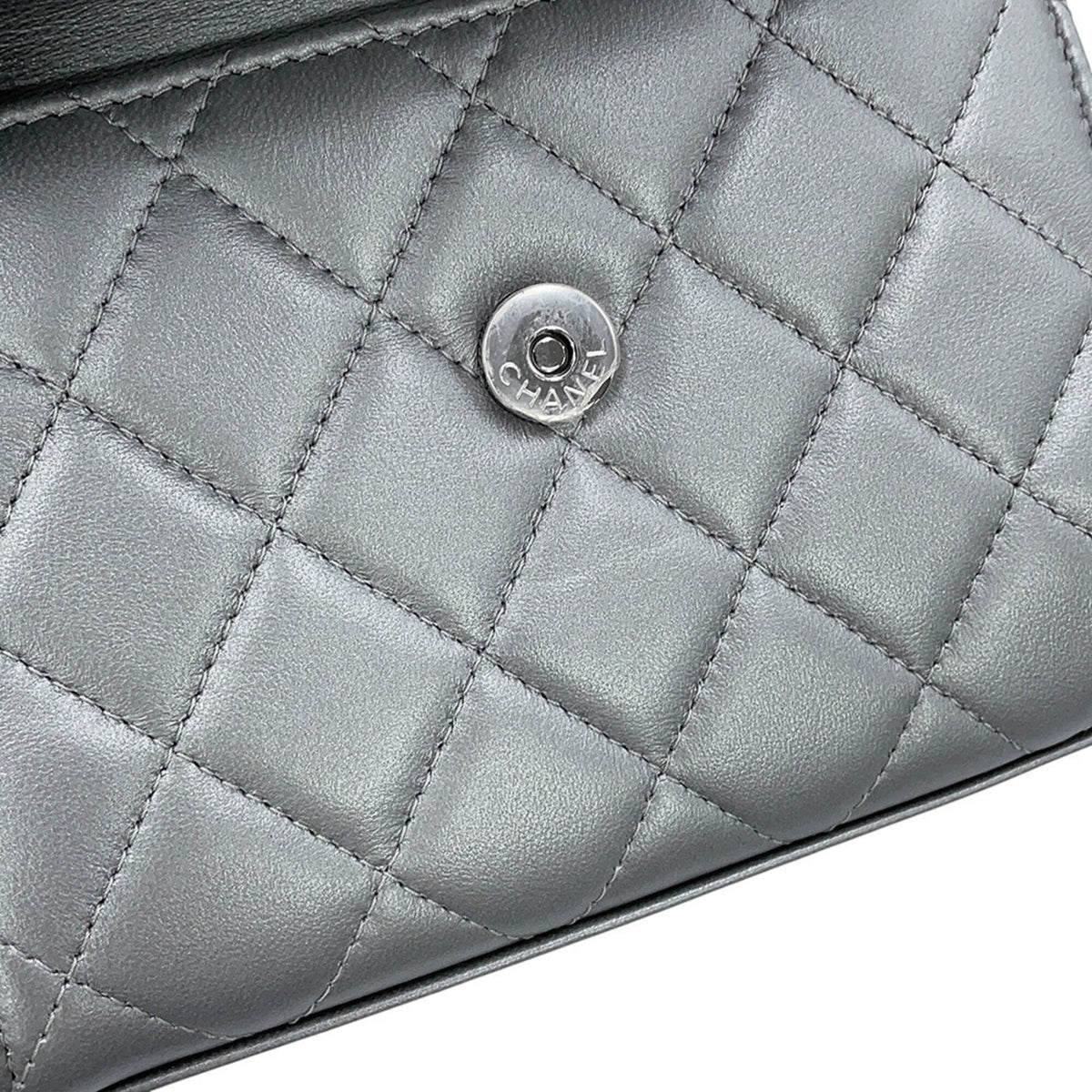 Chanel Matelasse Silver Leather Handbag Shoulder Bag (Pre-Owned)