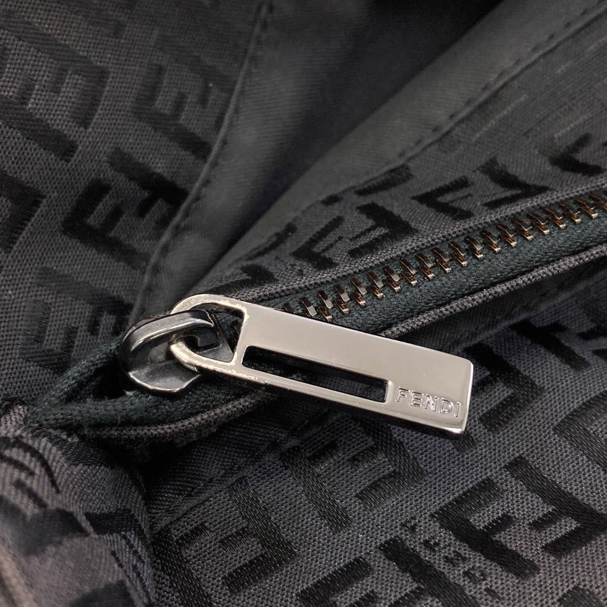Fendi Black Canvas Handbag (Pre-Owned)