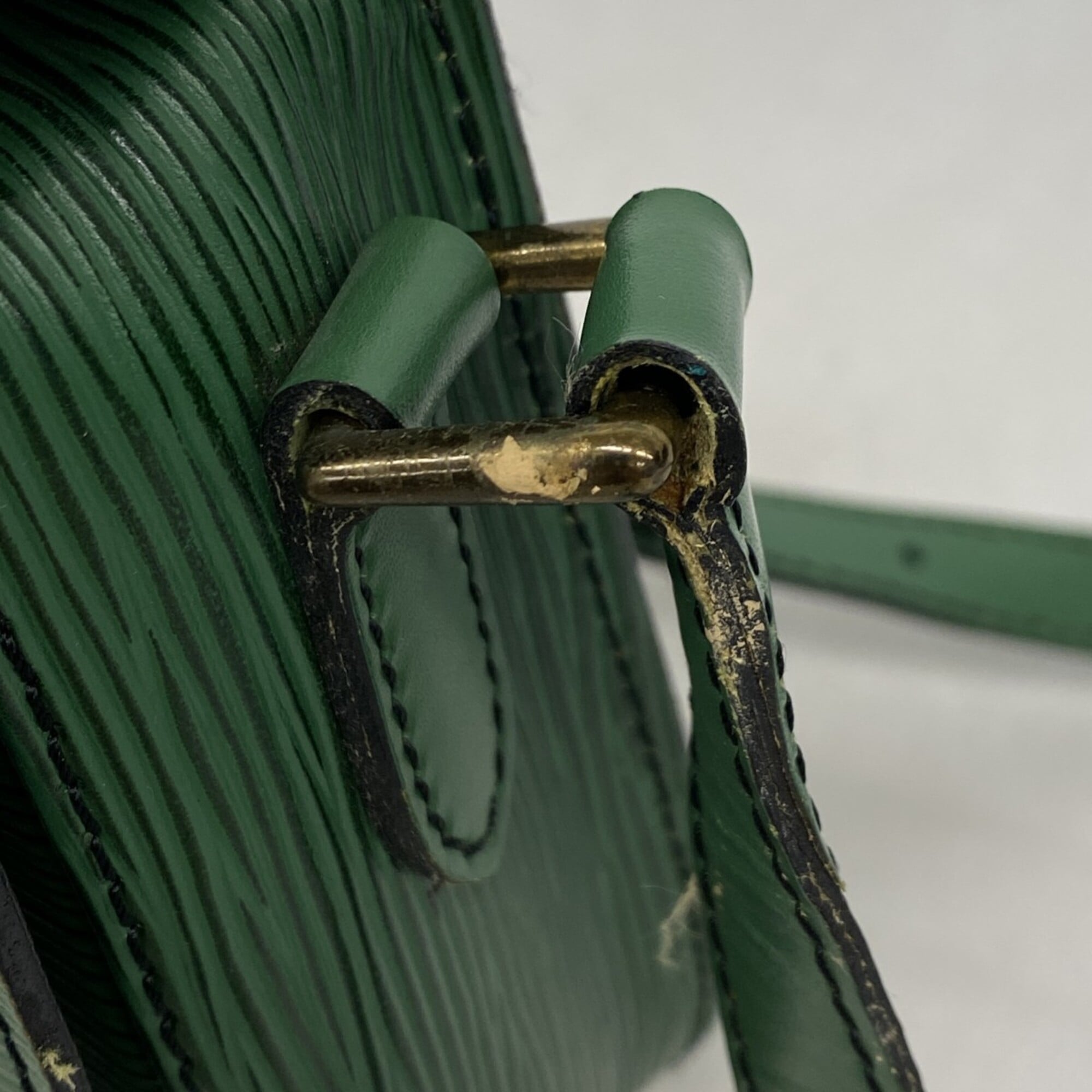 Louis Vuitton Borneo Green Shoulder Bag (Pre-Owned)