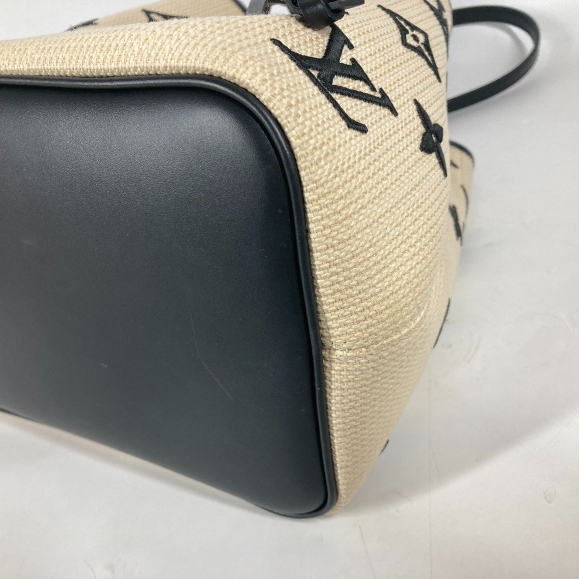 Louis Vuitton Beige Black Cotton Leather Shoulder Bag (Pre-Owned)