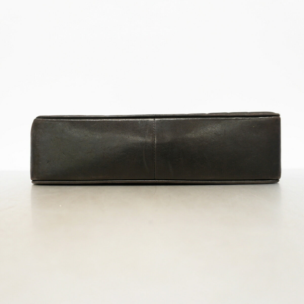 Chanel Black Leather Shoulder Bag (Pre-Owned)