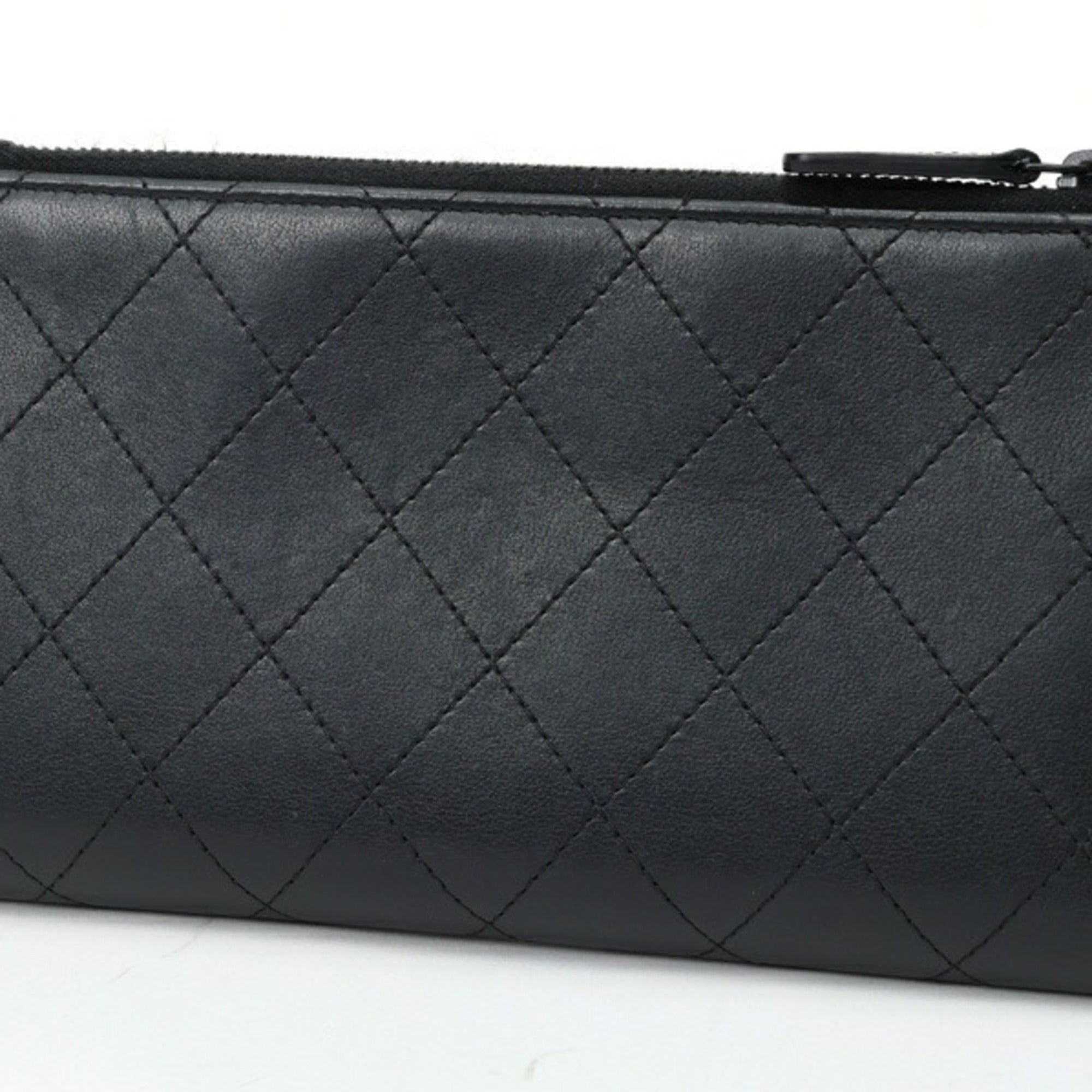 Chanel Black Leather Long Wallet (Bi-Fold) (Pre-Owned)
