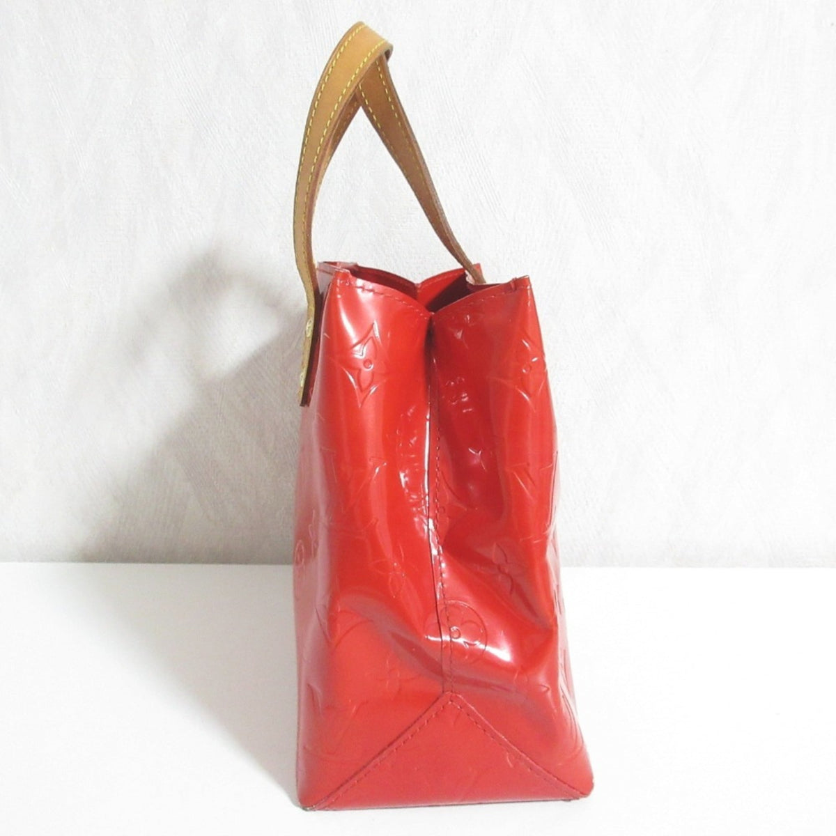 Louis Vuitton Red Color Handbag Tote Bag (Pre-Owned)