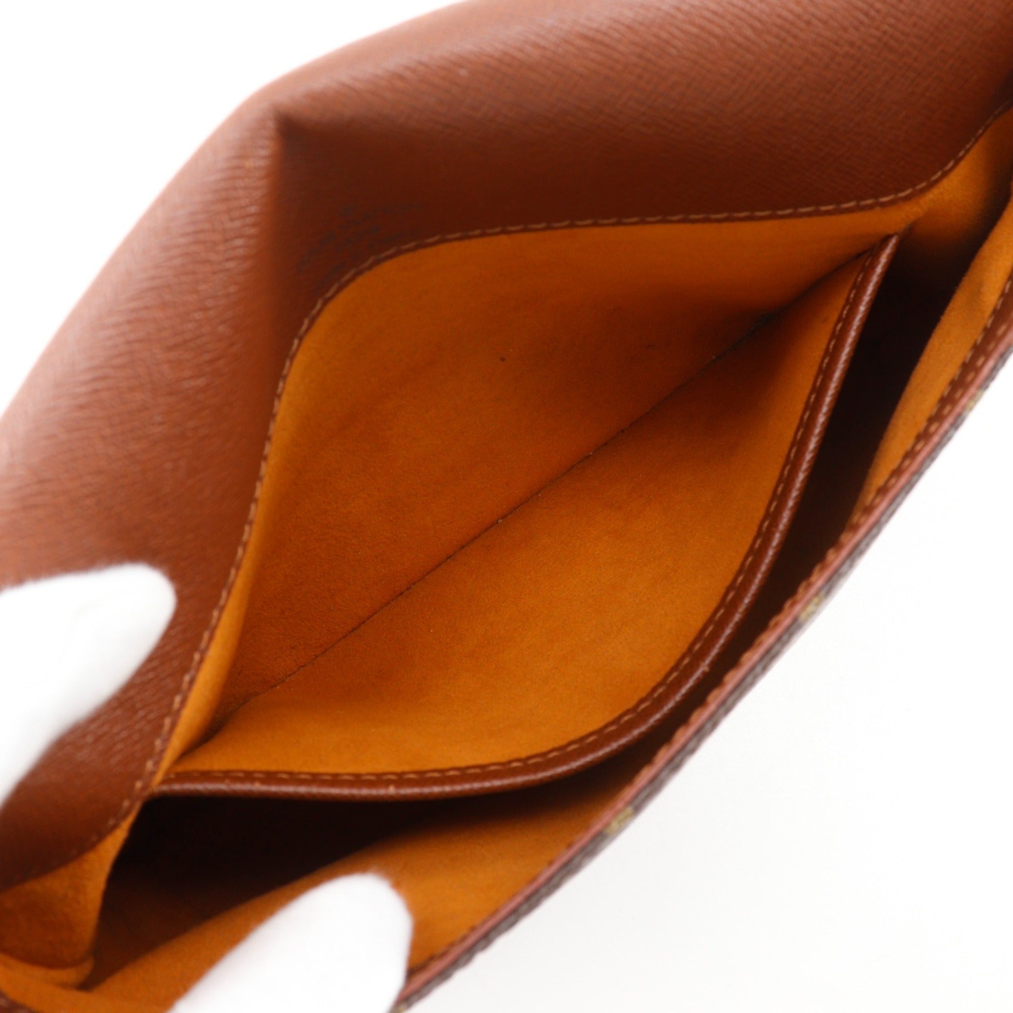 Louis Vuitton Brown Monogram Monogram Shoulder Bag (Pre-Owned)