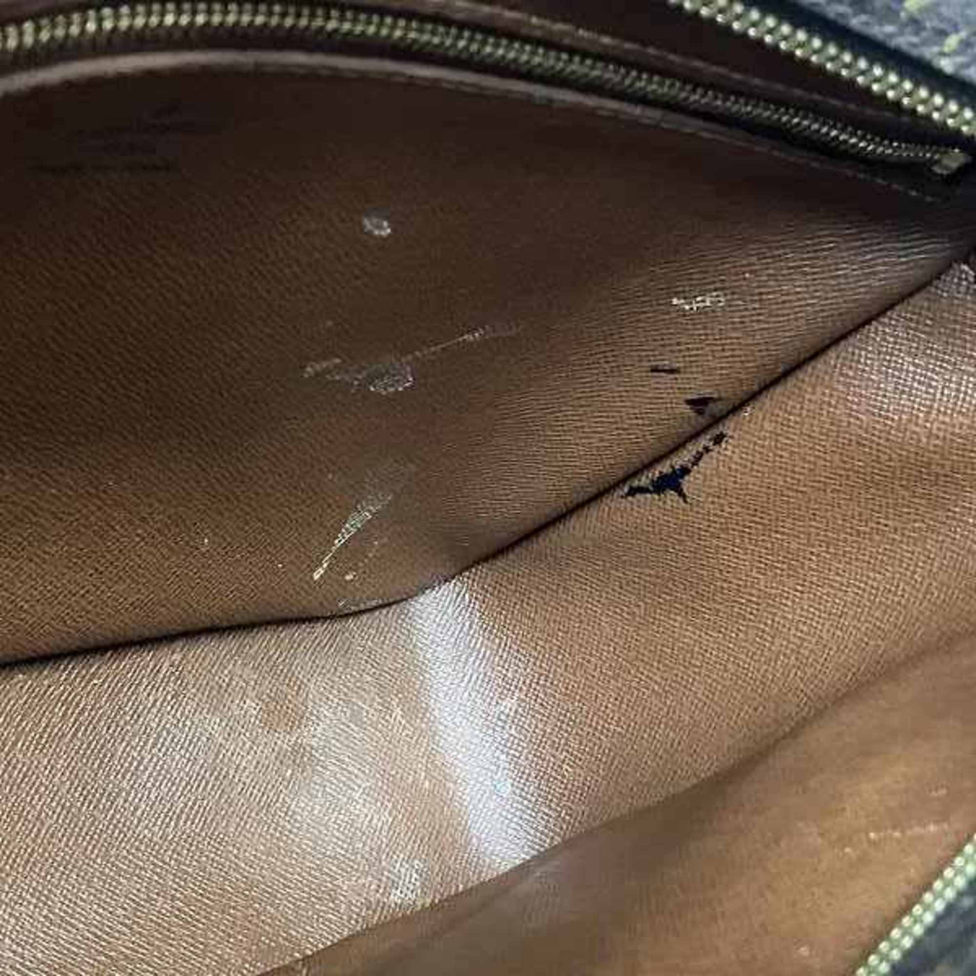 Louis Vuitton Brown Shoulder Bag (Pre-Owned)