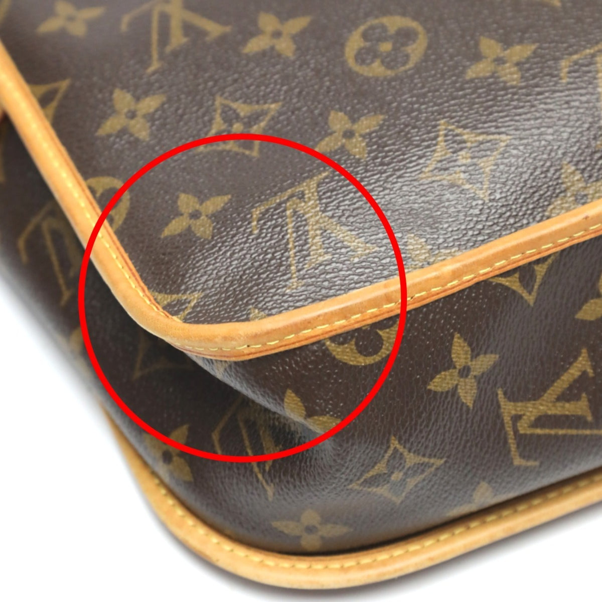 Louis Vuitton Brown Monogram Monogram Shoulder Bag (Pre-Owned)