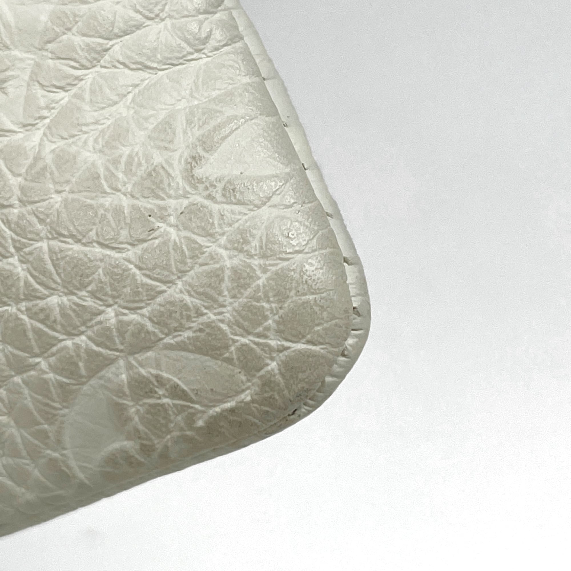 Louis Vuitton Ivory Monogram Leather Clutch Bag Pochette (Pre-Owned)