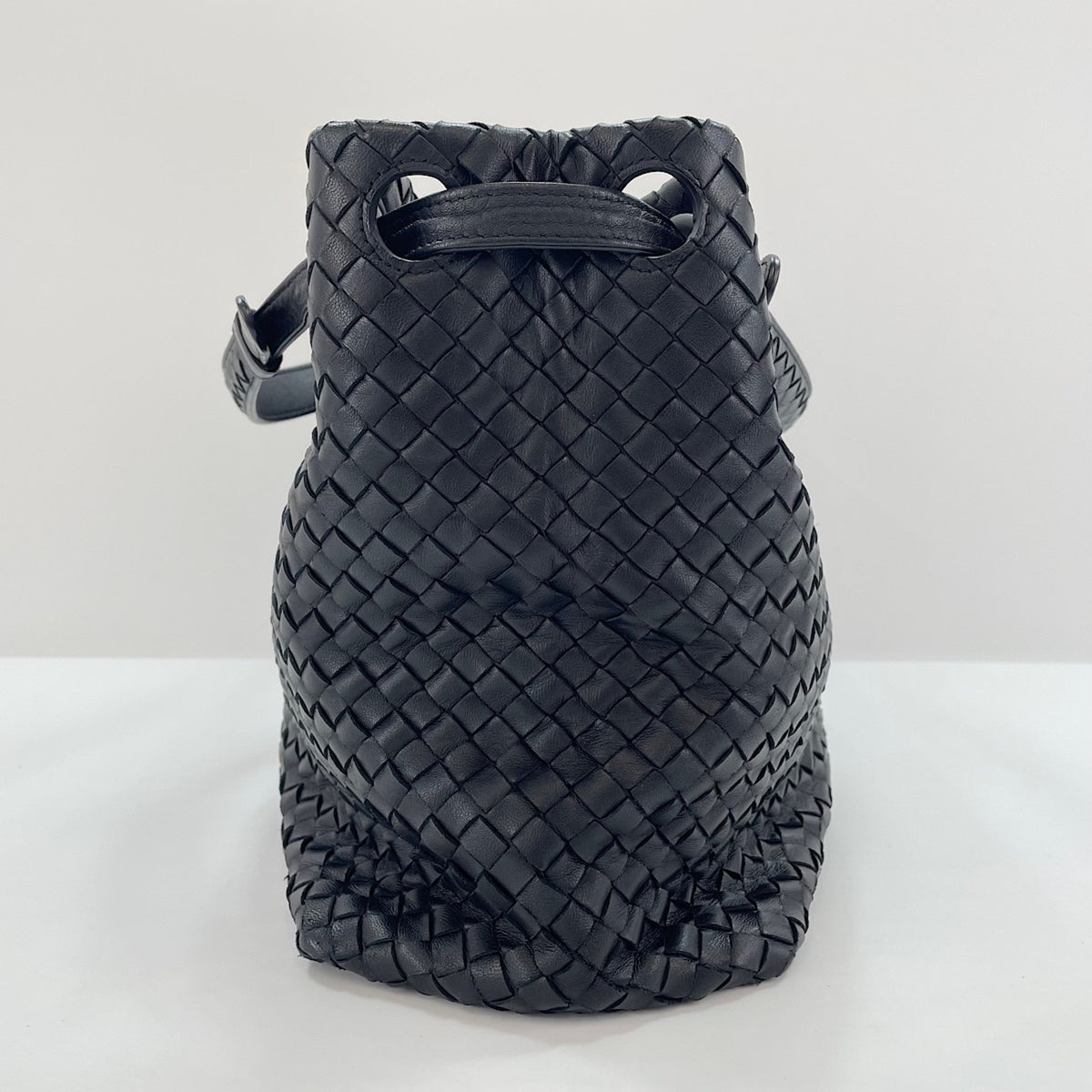 Bottega Veneta Black Handbag (Pre-Owned)