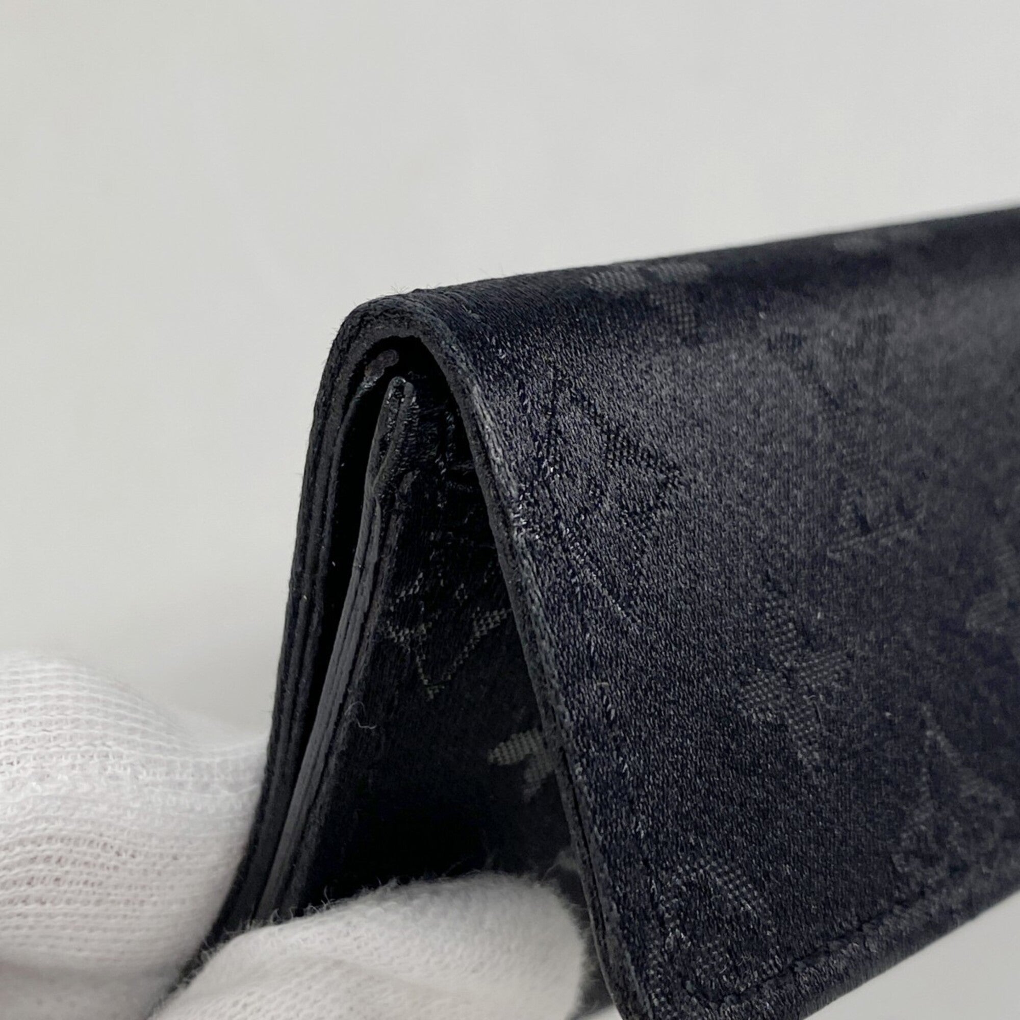 Louis Vuitton Noir Coin Purse/Coin Case (Pre-Owned)