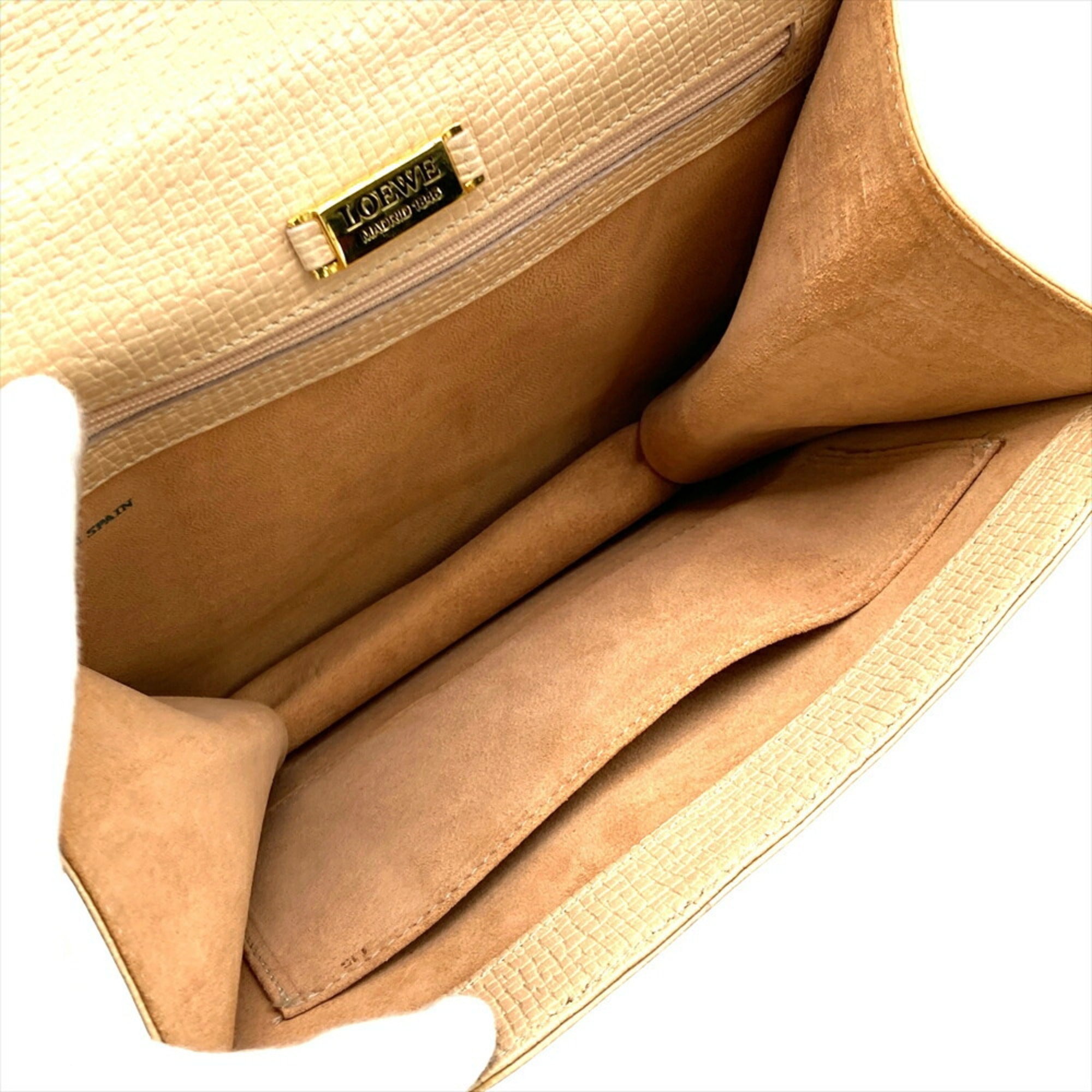 Loewe Beige Leather Handbag (Pre-Owned)
