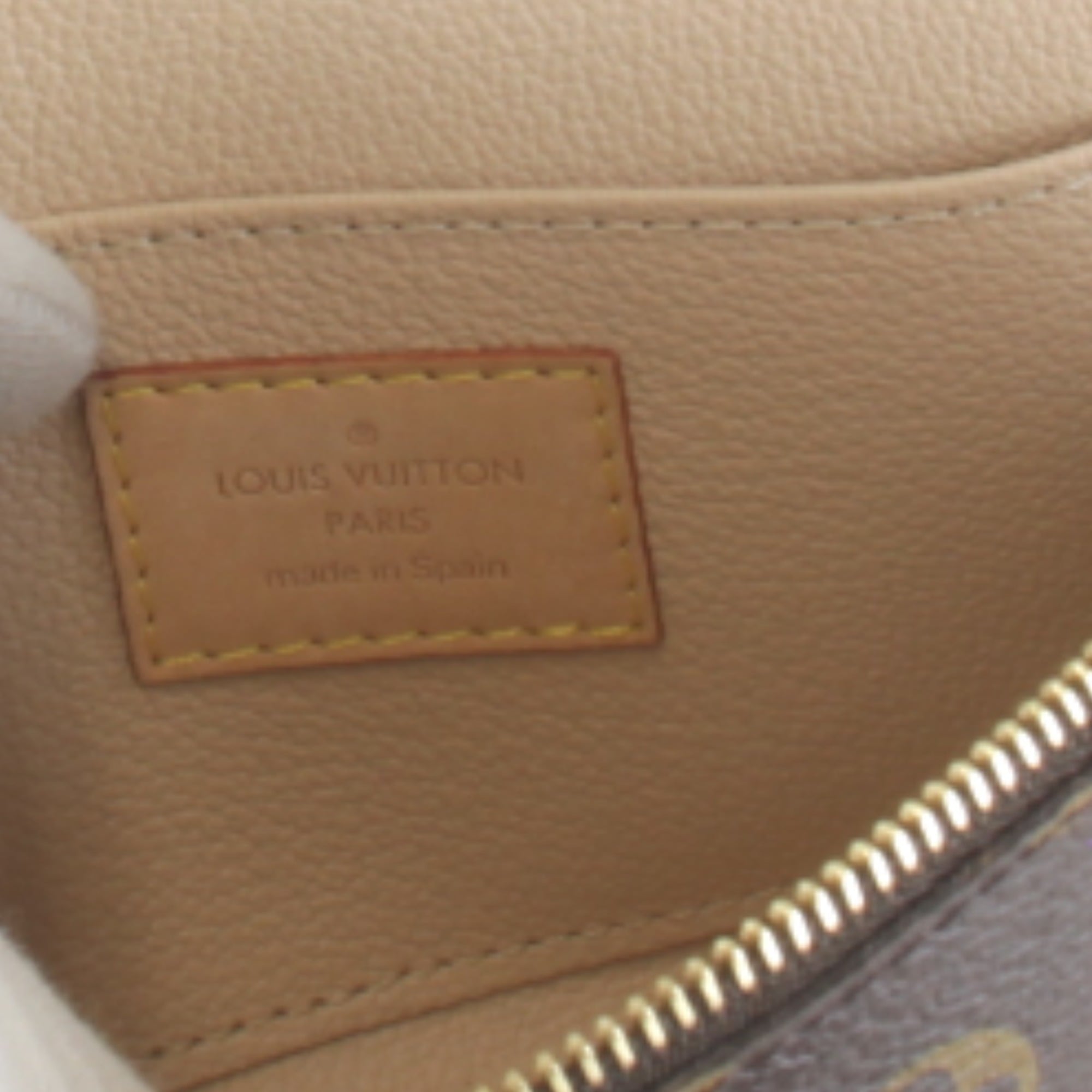 Louis Vuitton Brown Monogram Monogram Pouch (Pre-Owned)