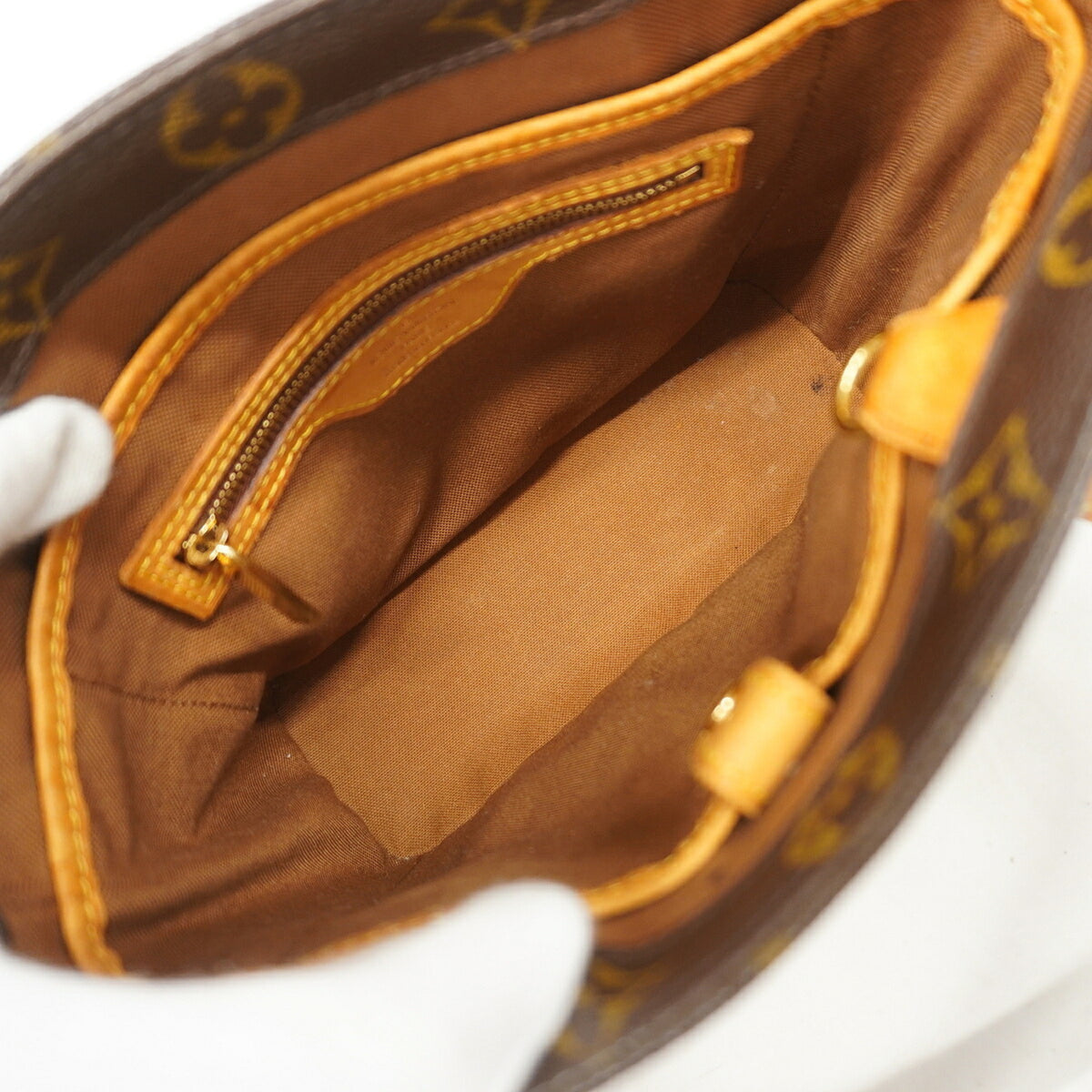 Louis Vuitton Brown Handbag (Pre-Owned)
