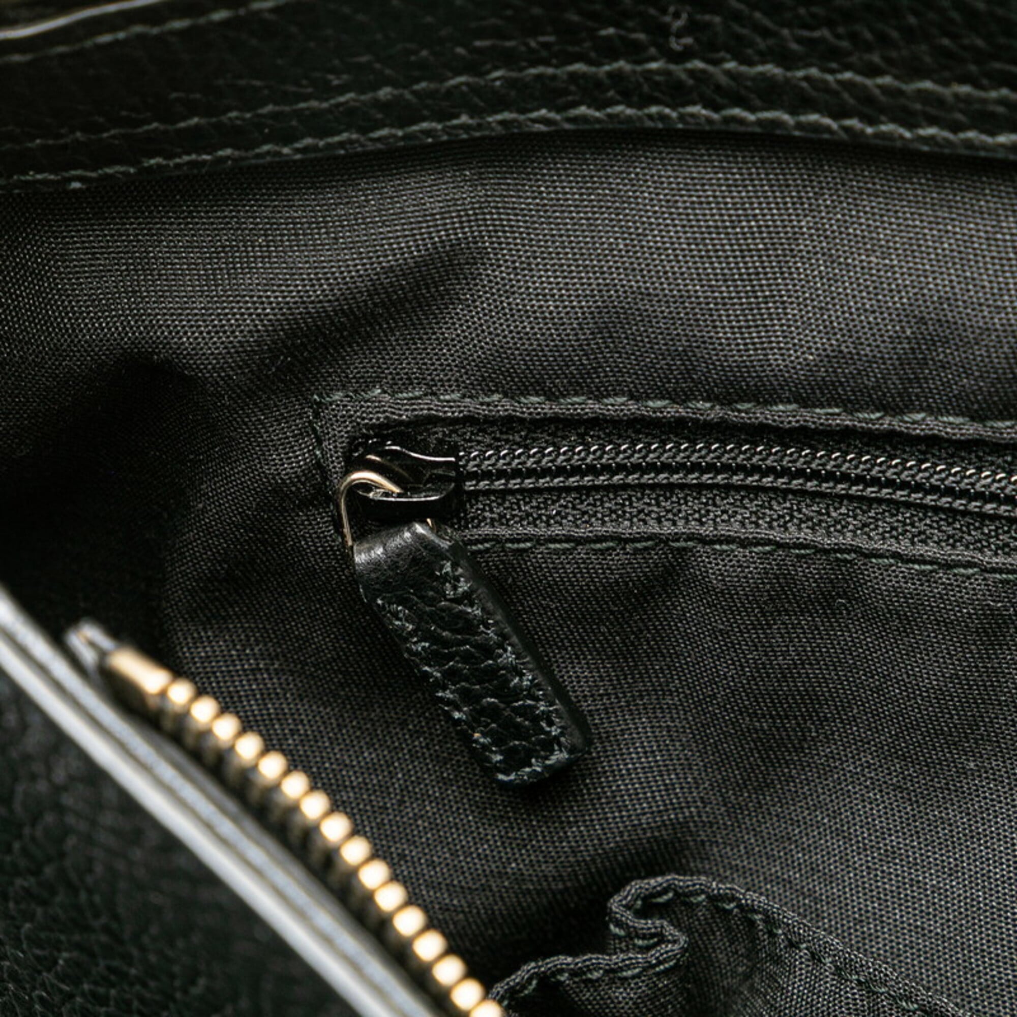 Gucci Black Leather Handbag Shoulder Bag (Pre-Owned)