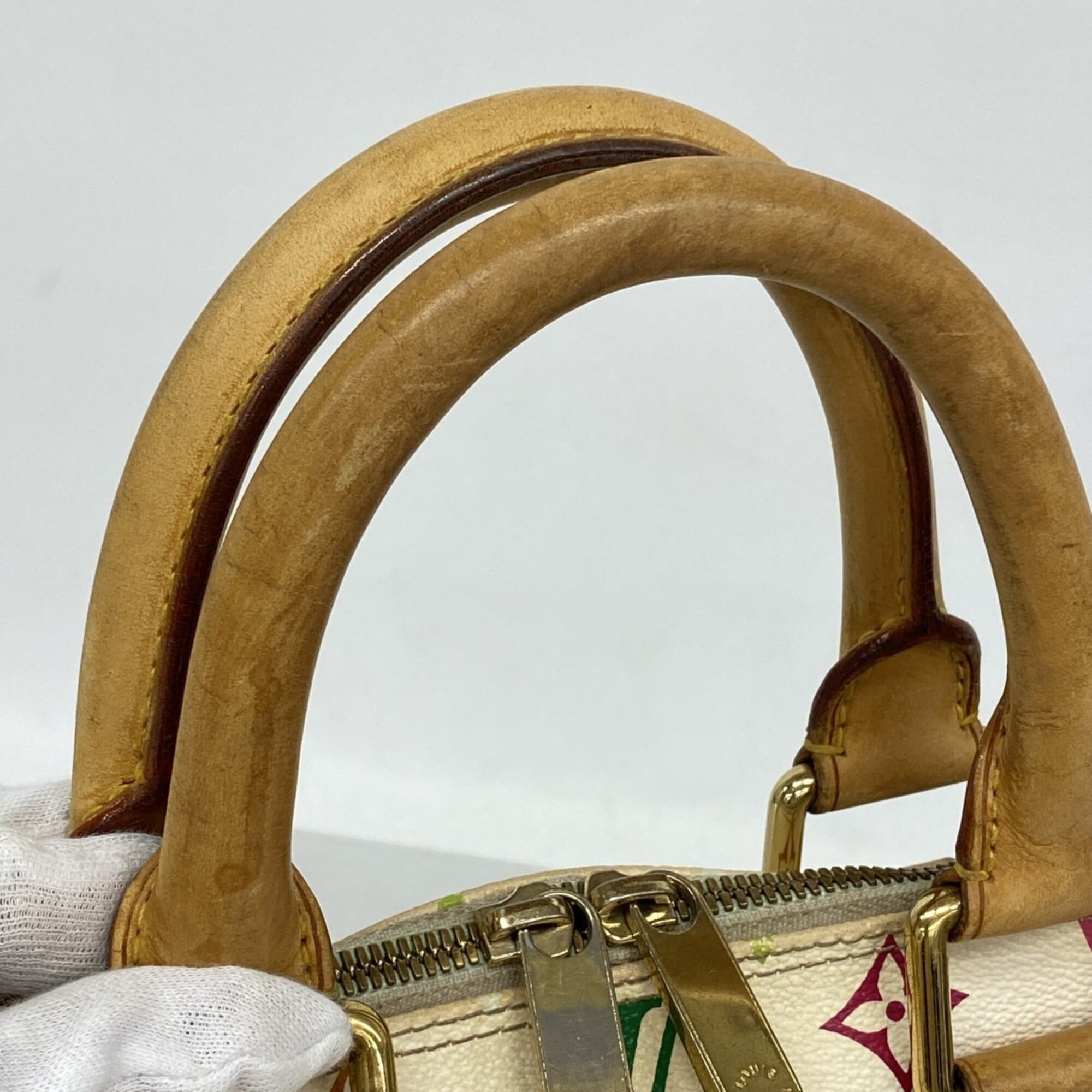 Louis Vuitton Blanc Handbag (Pre-Owned)