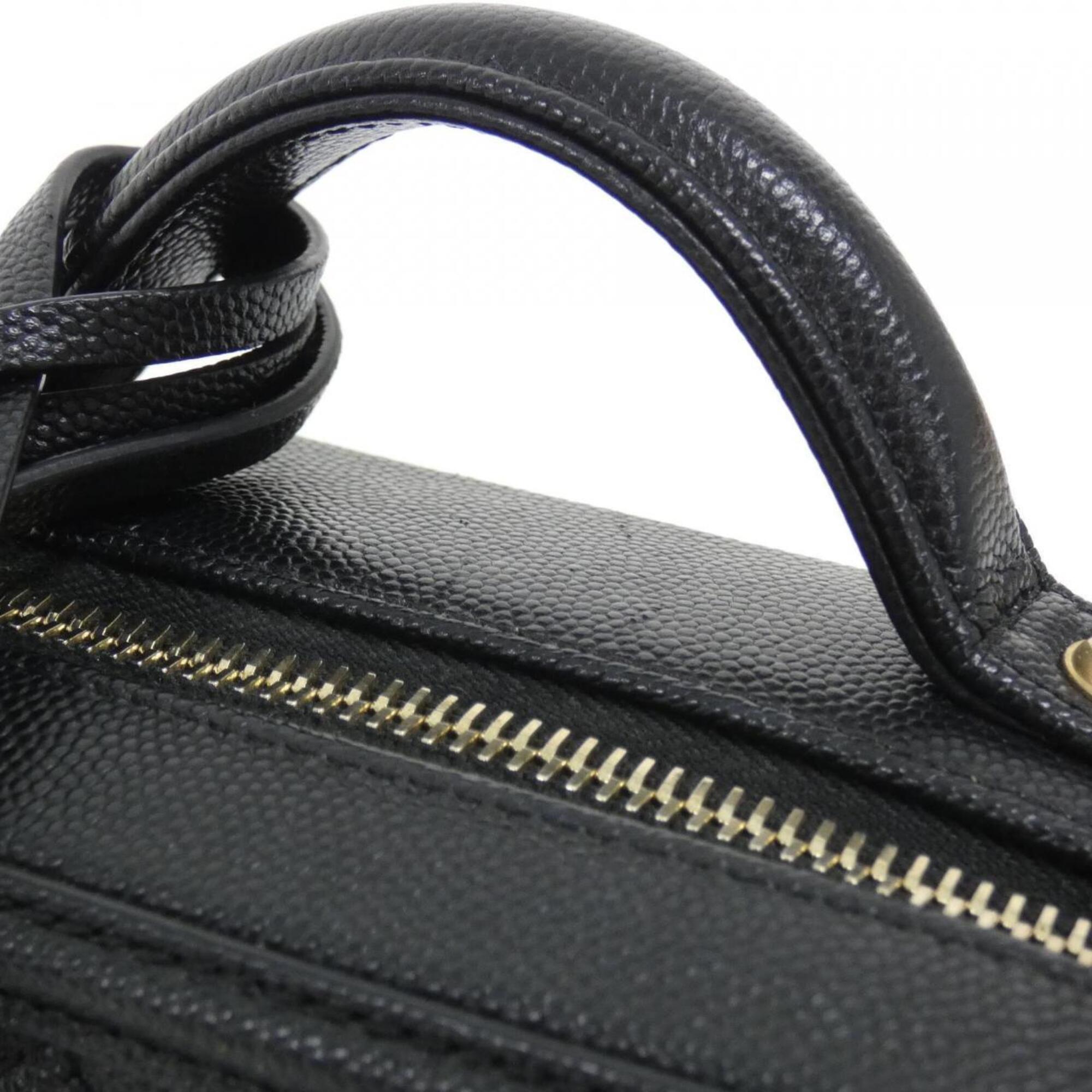 Chanel Black Grained Calfskin Handbag (Pre-Owned)