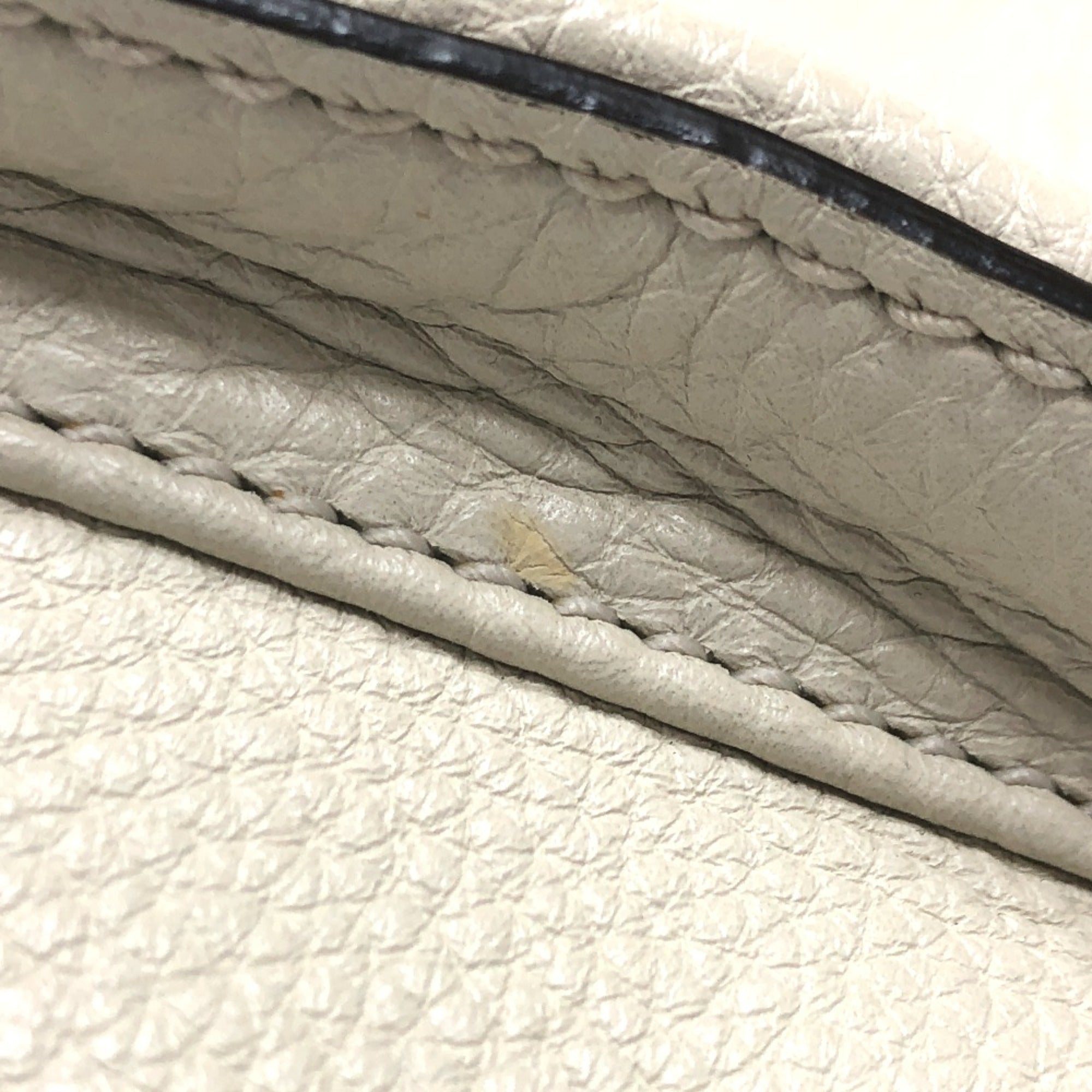 Gucci White Leather Backpack (Pre-Owned)