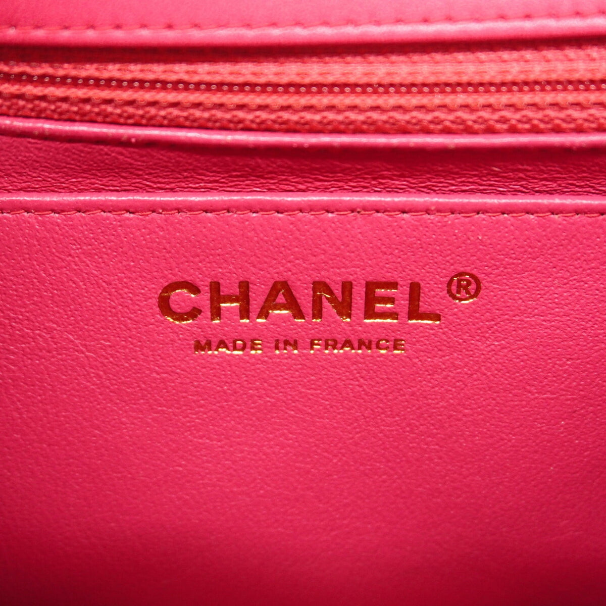 Chanel Pink Leather Shoulder Bag (Pre-Owned)