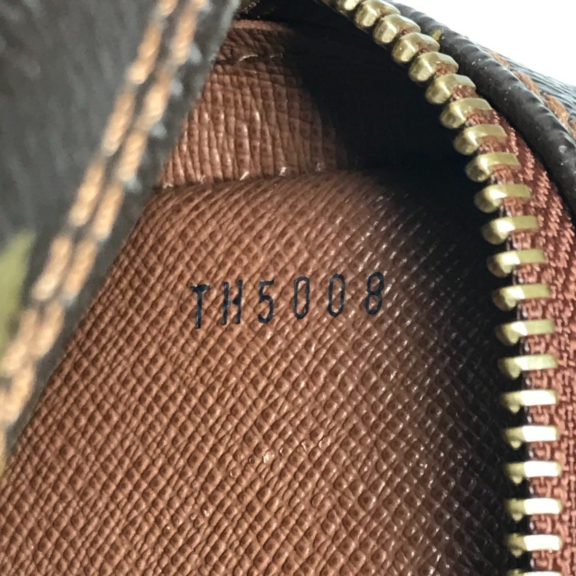 Louis Vuitton Brown Monogram Canvas Pochette Shoulder Bag (Pre-Owned)