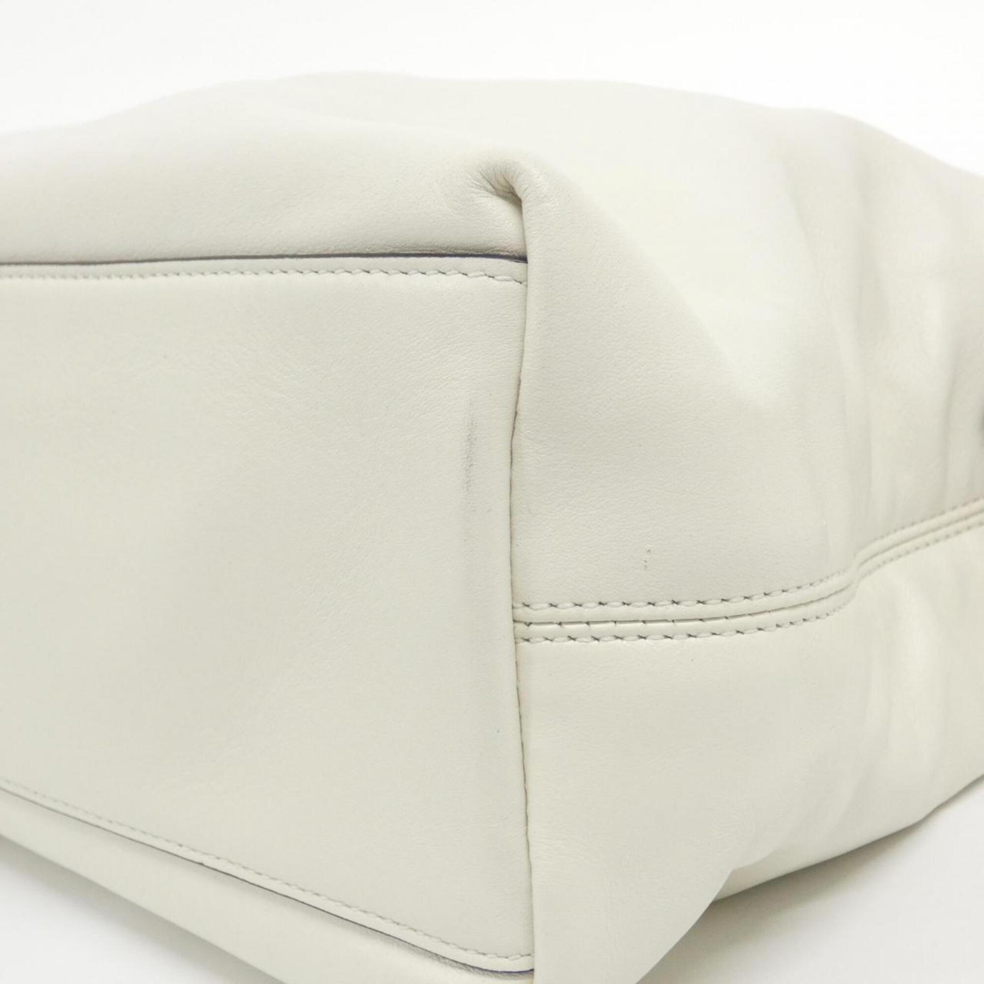 Gucci White Leather Handbag (Pre-Owned)