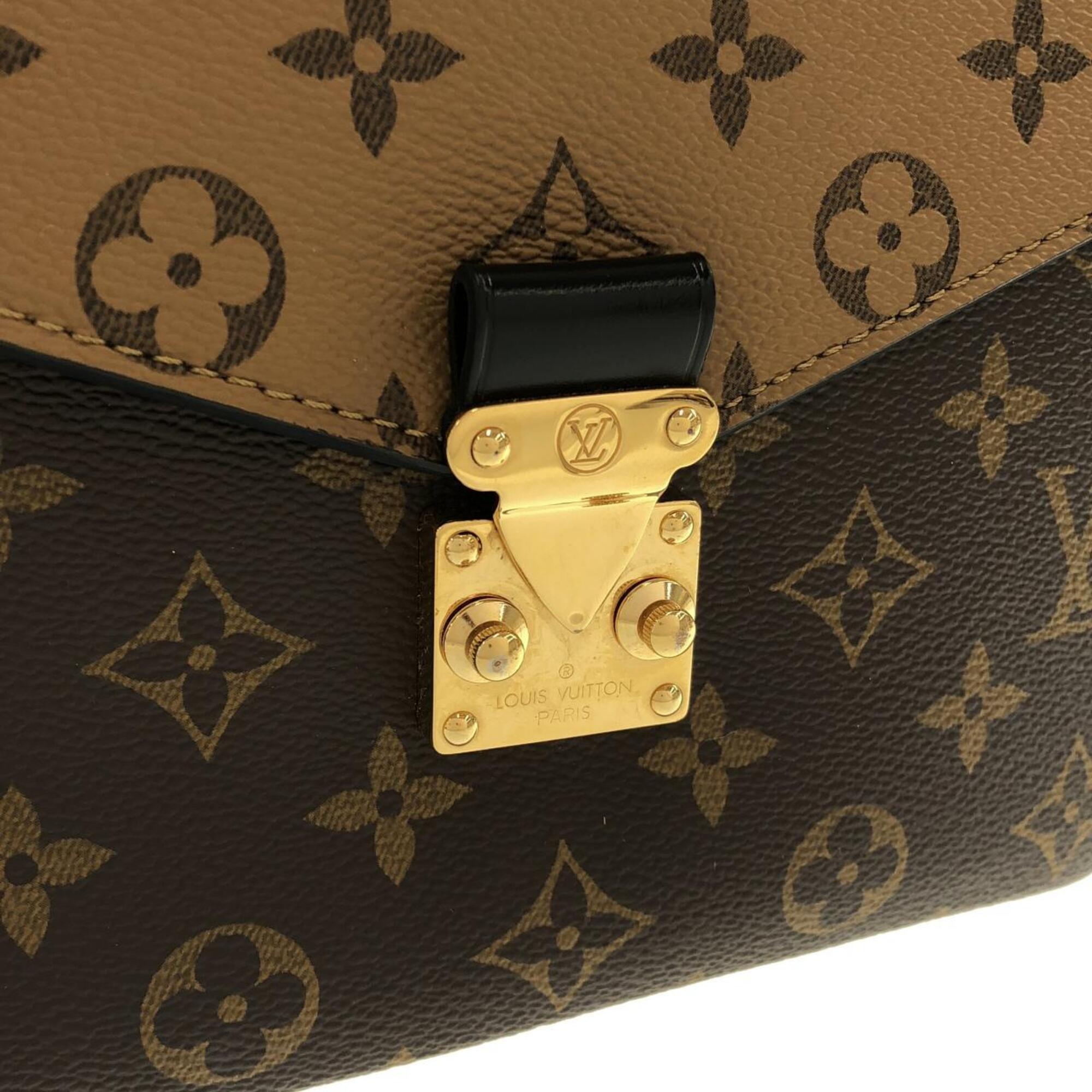 Louis Vuitton Marron Coated Canvas Handbag Pochette (Pre-Owned)