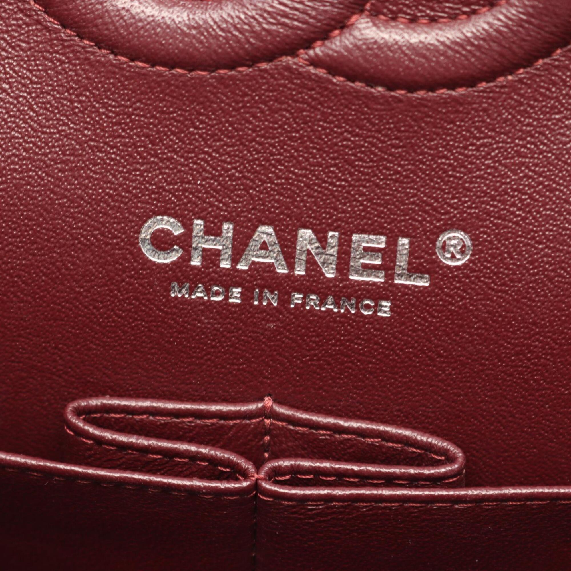 Chanel Black Grained Calfskin Handbag Shoulder Bag (Pre-Owned)