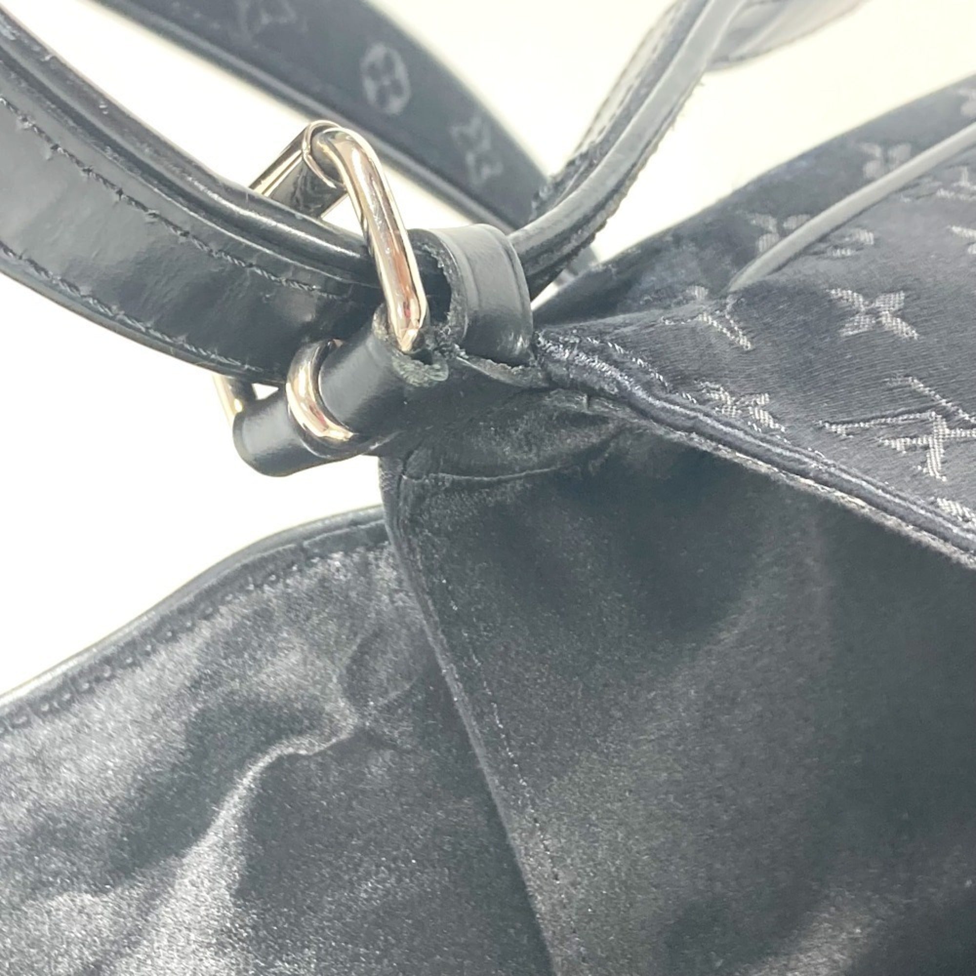 Louis Vuitton Monogram Satin Black Monogram Satin Pochette Shoulder Bag (Pre-Owned)