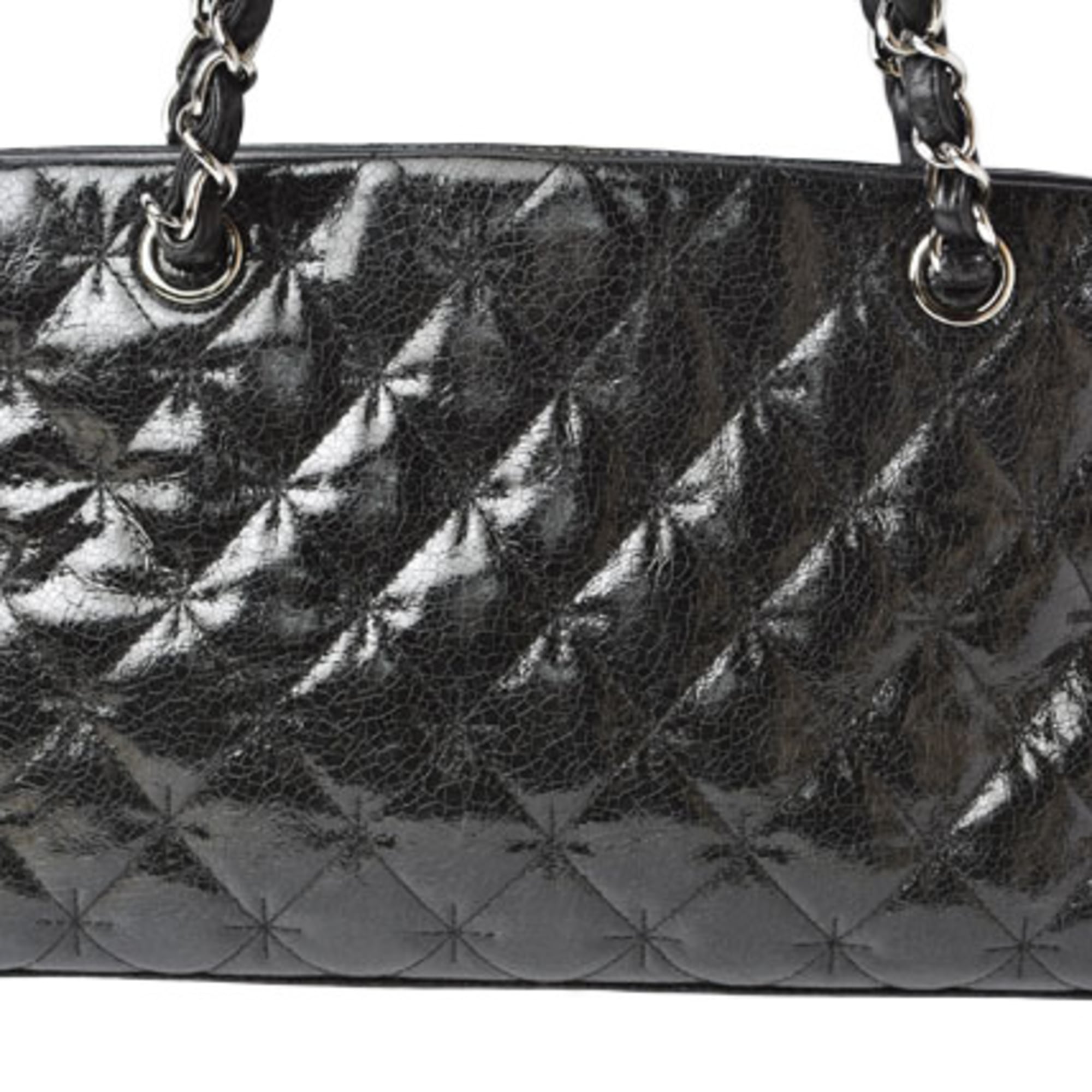 Chanel Black Patent Leather Tote Bag (Pre-Owned)