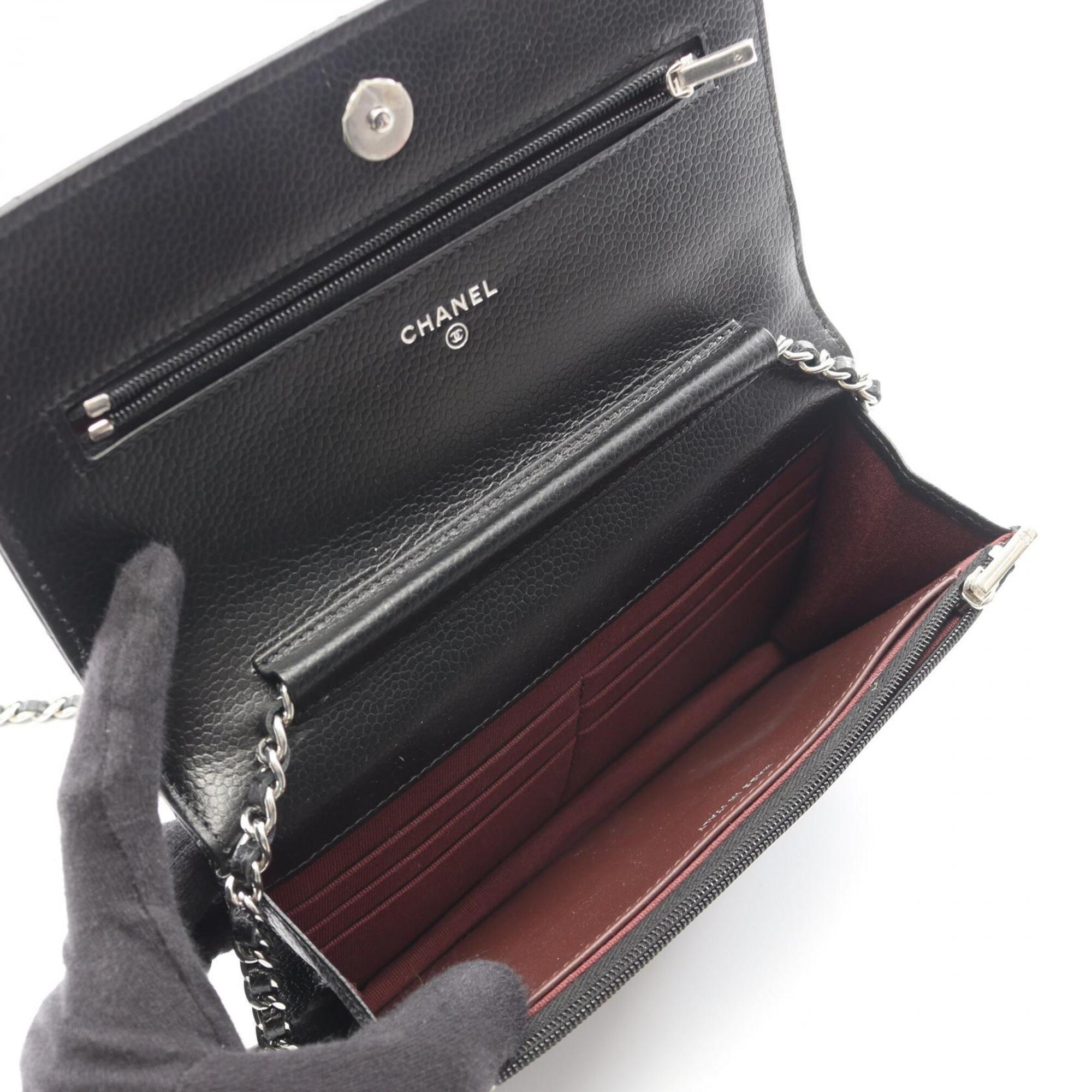 Chanel Black Grained Calfskin Handbag Shoulder Bag (Pre-Owned)