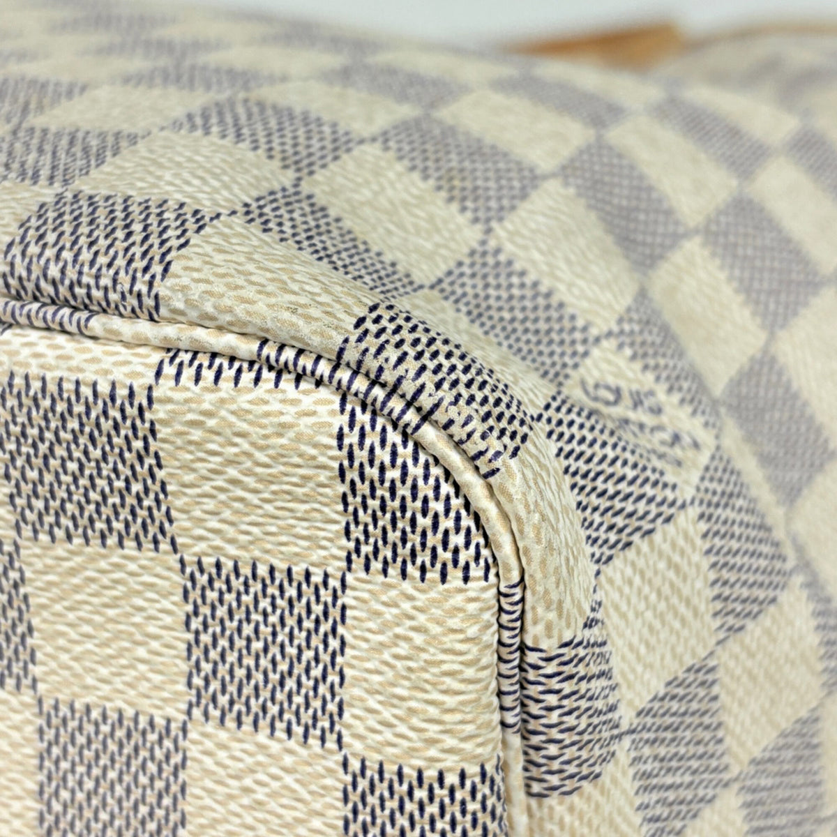 Louis Vuitton White Damier Azur Tote Bag (Pre-Owned)