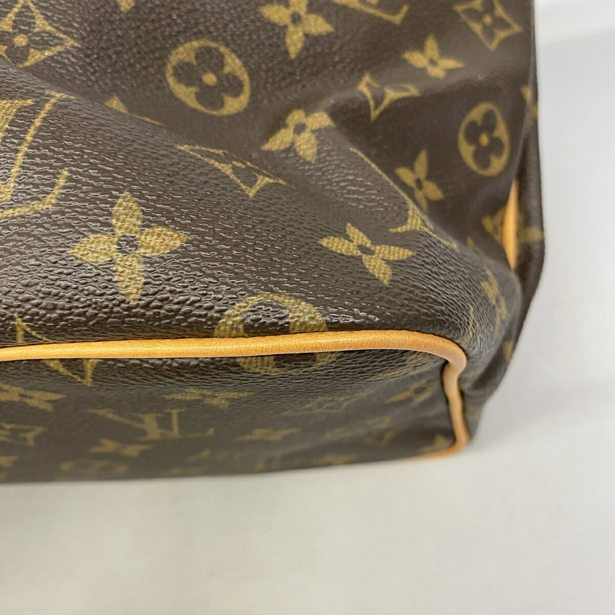Louis Vuitton Brown Tote Bag (Pre-Owned)
